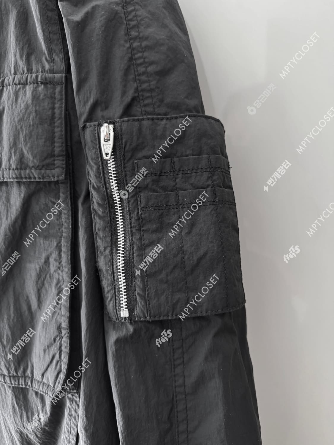 [50] 준지 아웃포켓 나일론 99 점퍼 블랙 상품이미지4