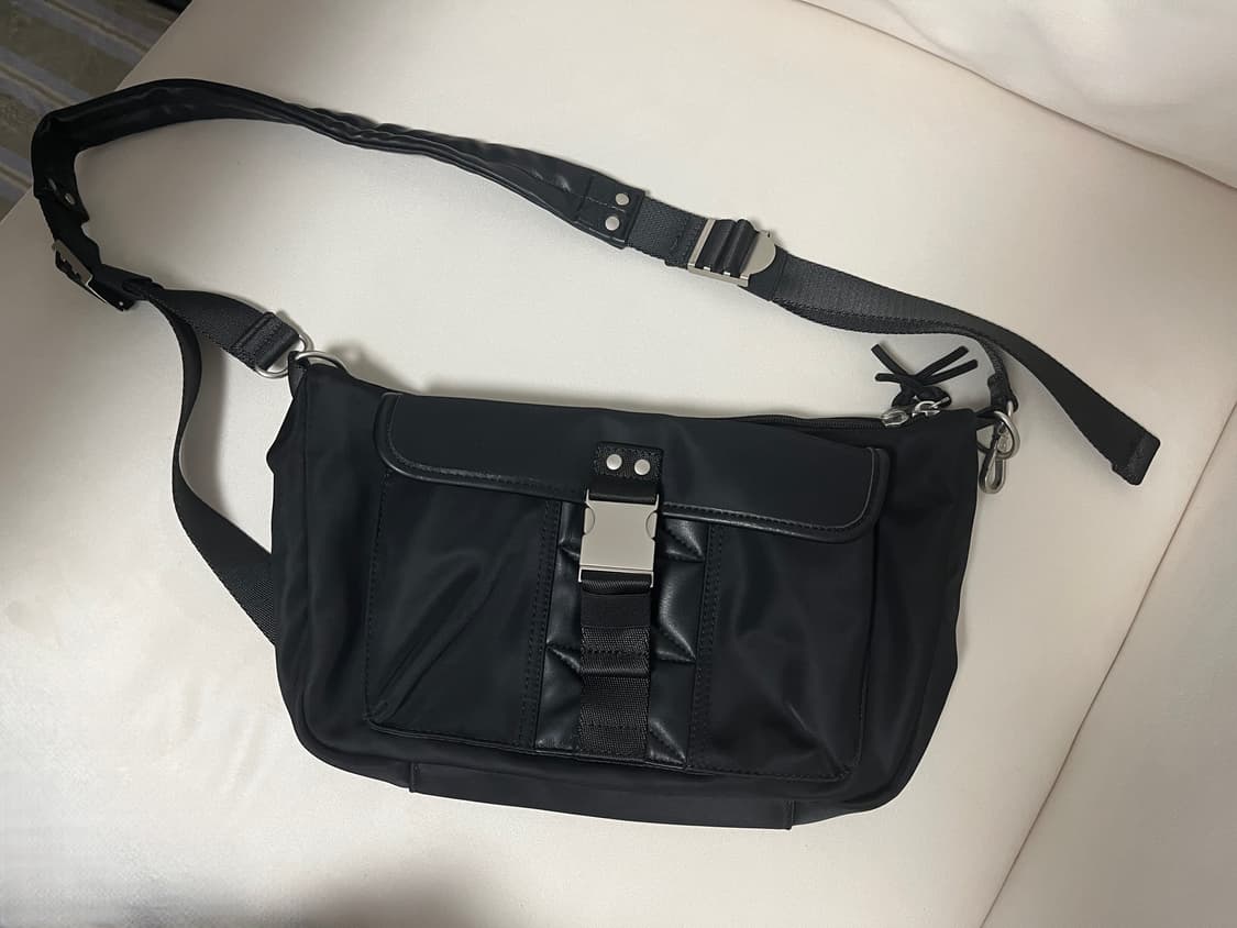 메종미네드 호보백 BUCLE STRAP HOBO BAG (S size) 상품이미지4