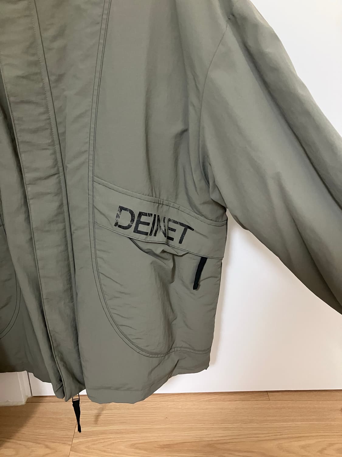 다이닛 하이 칼라 봄버 점퍼 인 카키 상품이미지5