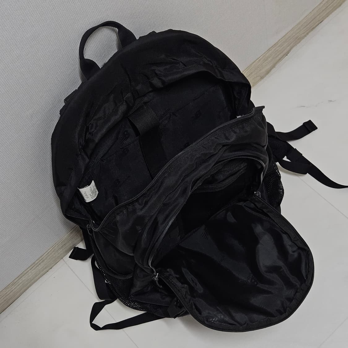 뉴발란스 스트링 백팩 블랙 상품이미지4