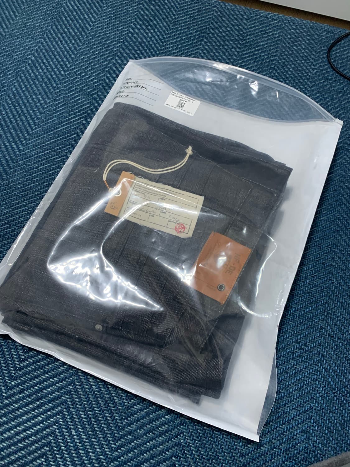 노페이스스튜디오 로우 데님 울트라 루즈핏 스트럭쳐 블랙 상품이미지7