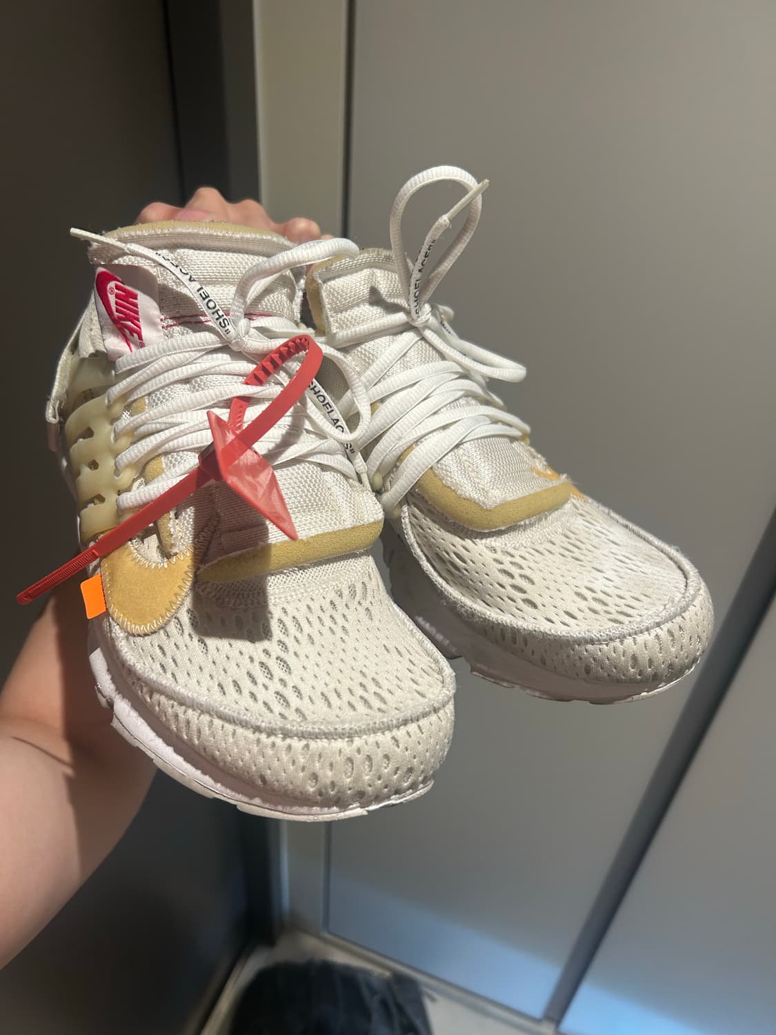 오프화이트x나이키 에어프레스토 화이트 색상 사이즈 270 상품이미지2