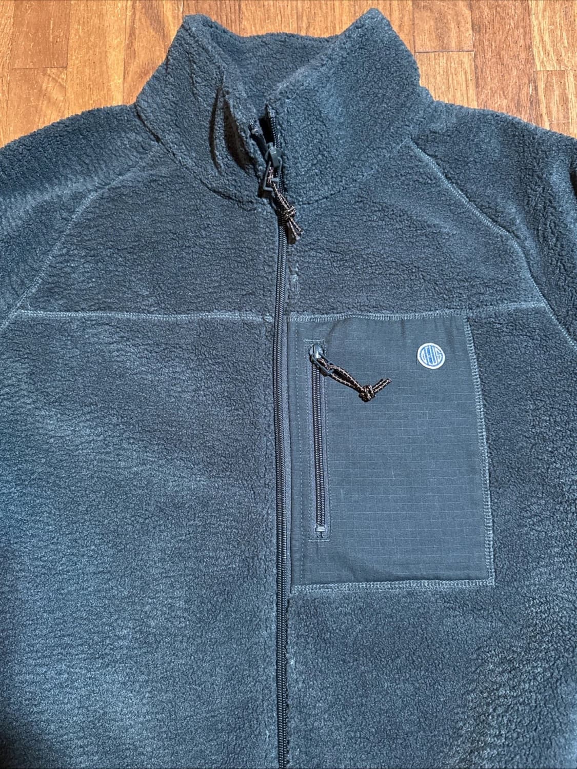 데우스 엑스 마키나 맥케이 플리스 상품이미지3