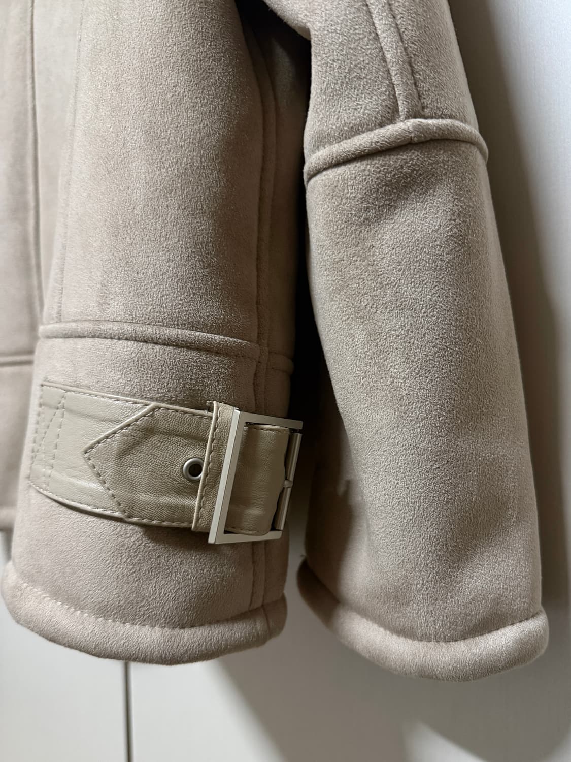 city gee 무스탕 자켓 상품이미지4