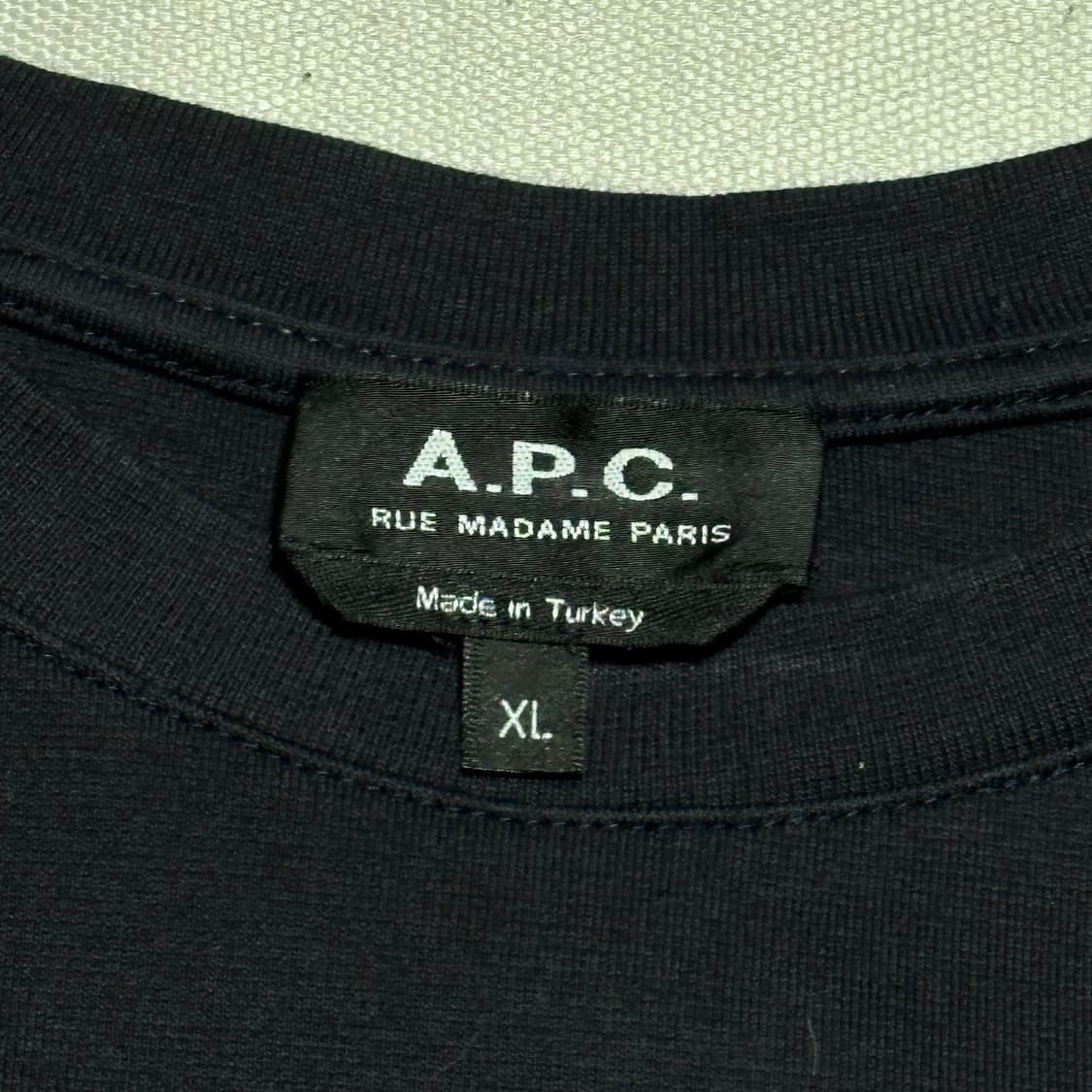 XL 아페쎄 A.P.C 19fw 로고 네이비 맨투맨 상품이미지4