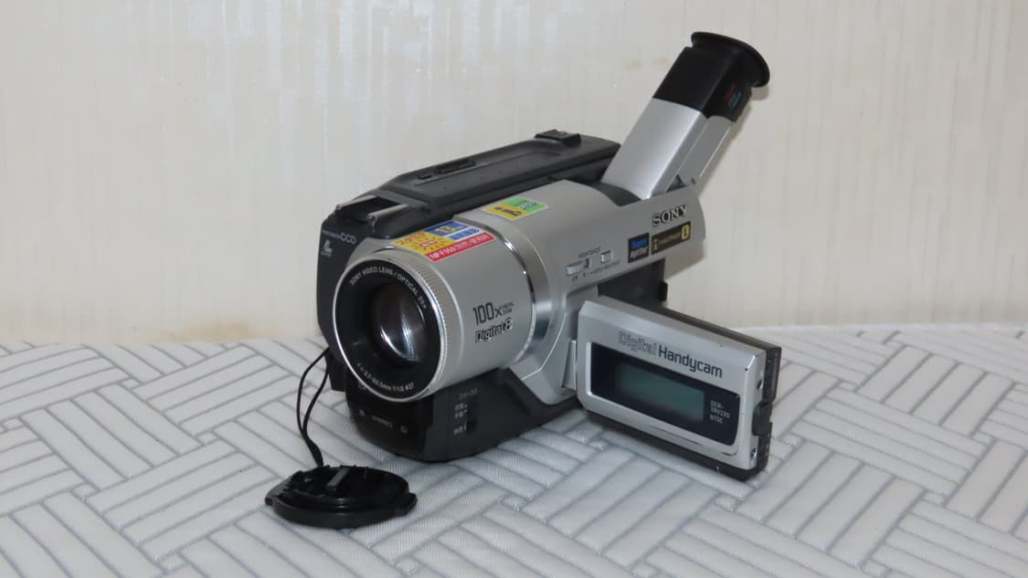 소니 DCR-TRV220 8mm 캠코더 상품이미지1