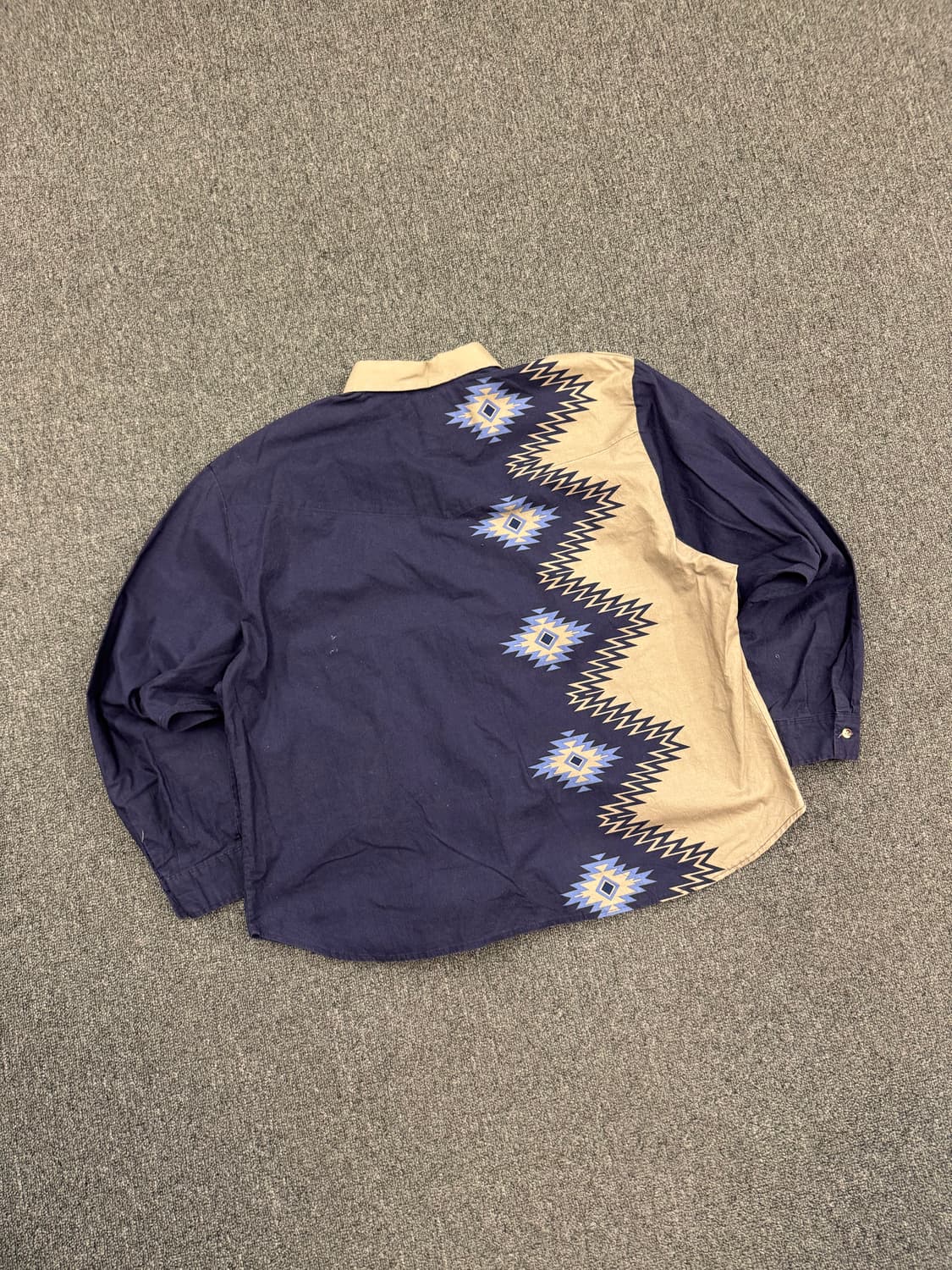XL)Roper Border 빈티지 나바호 패턴 네이비 여성 셔츠 상품이미지4