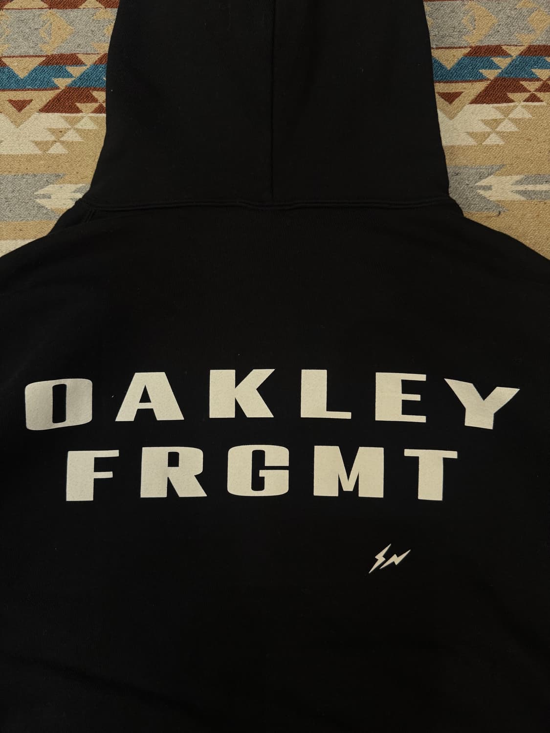 [L][105] 프라그먼트 x 오클리 후드 블랙 상품이미지5