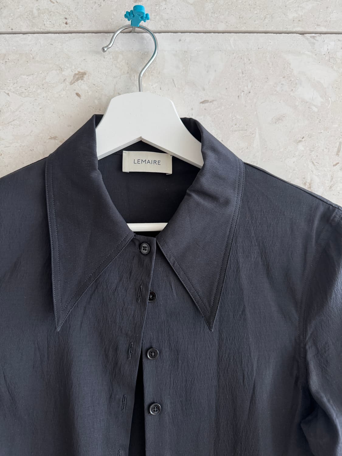 르메르 Lemaire 실크 블랜드 크레이프 셔츠  컬러 BK 사이즈 S 상품이미지2