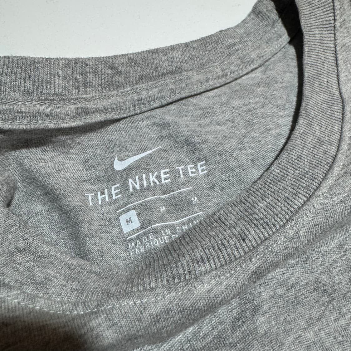 나이키 로고 그레이 반팔 티셔츠 상품이미지3