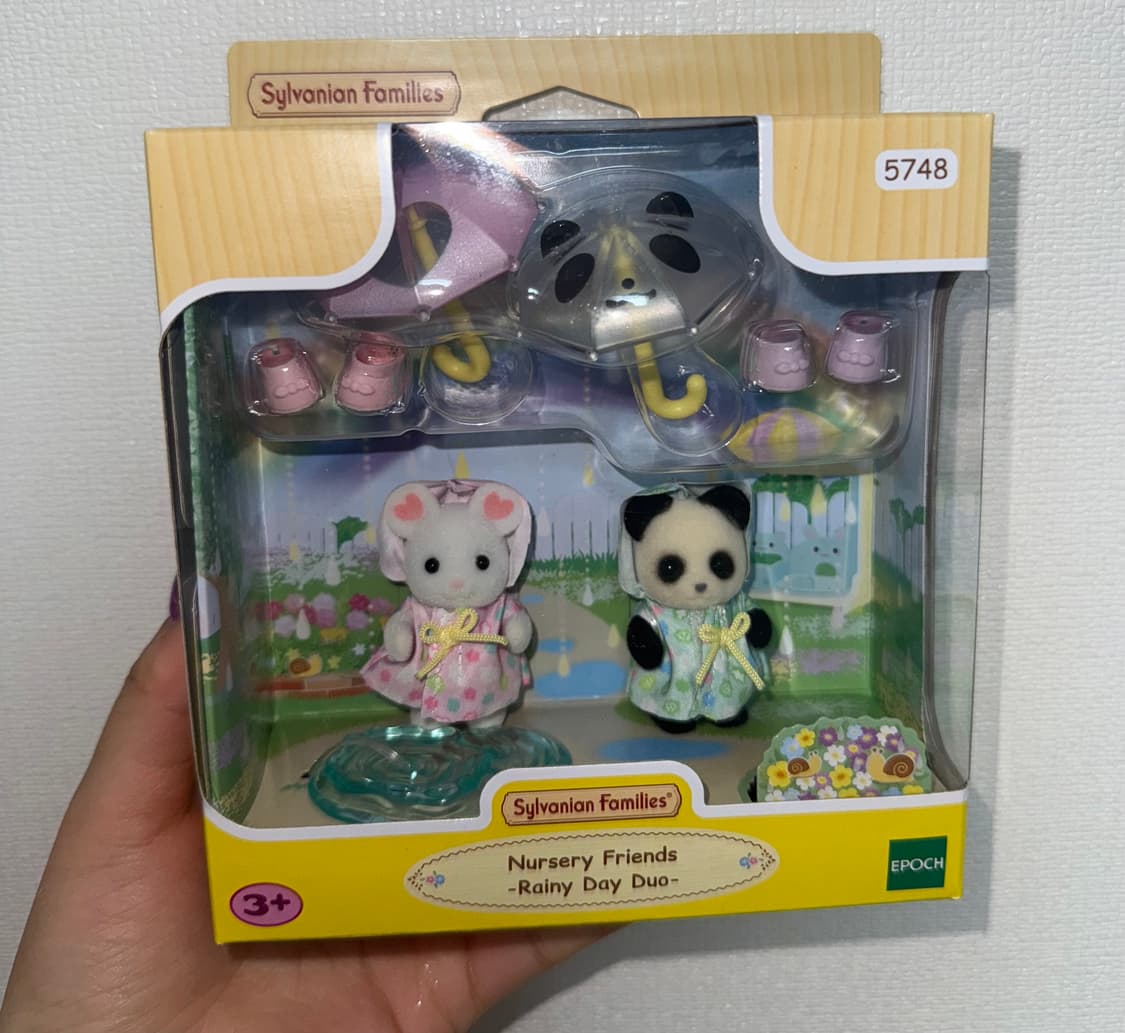 실바니안 단짝 아기친구들의 비 오는 날 산책 상품이미지1