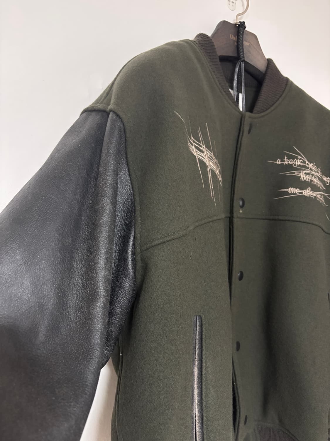 [1] 언더마이카 x 올드보이 30주년 바시티 자켓 풀구성 상품이미지2