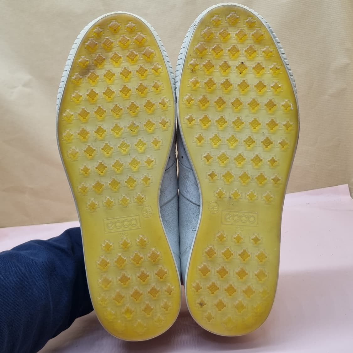 에코 스트리트10 스파이크리스 골프화270 상품이미지3