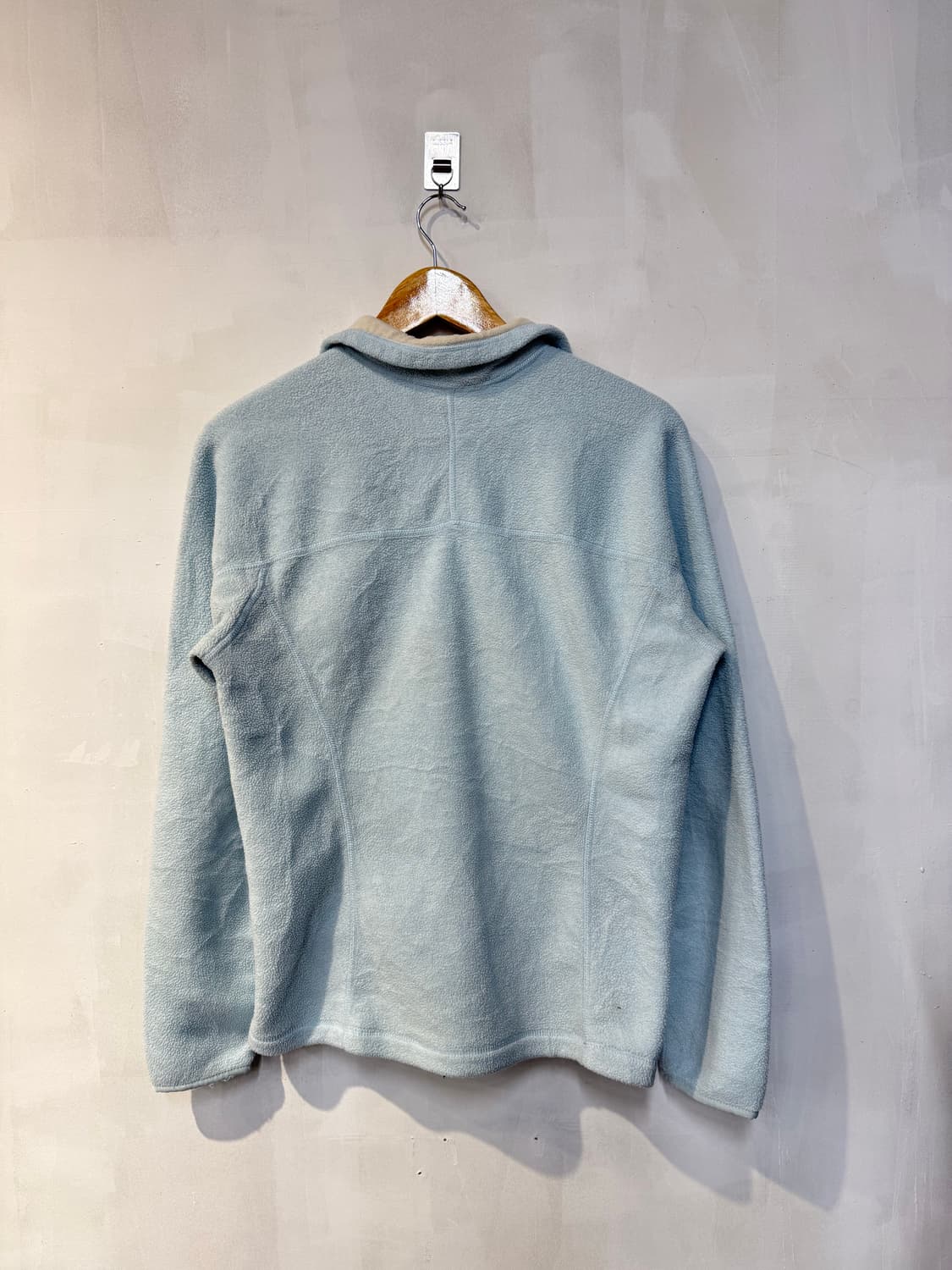 파타고니아 신칠라 스카이블루 하프집업 상품이미지4