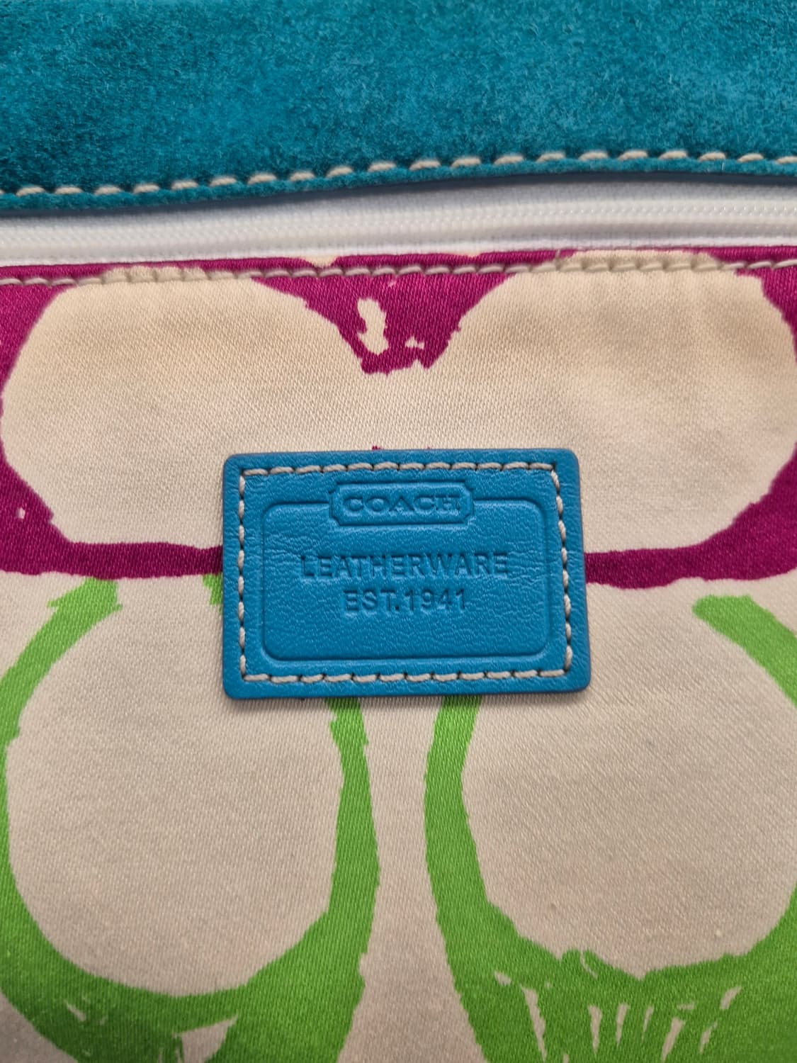 코치 멀티컬러 시그니처 크로스백 상품이미지4