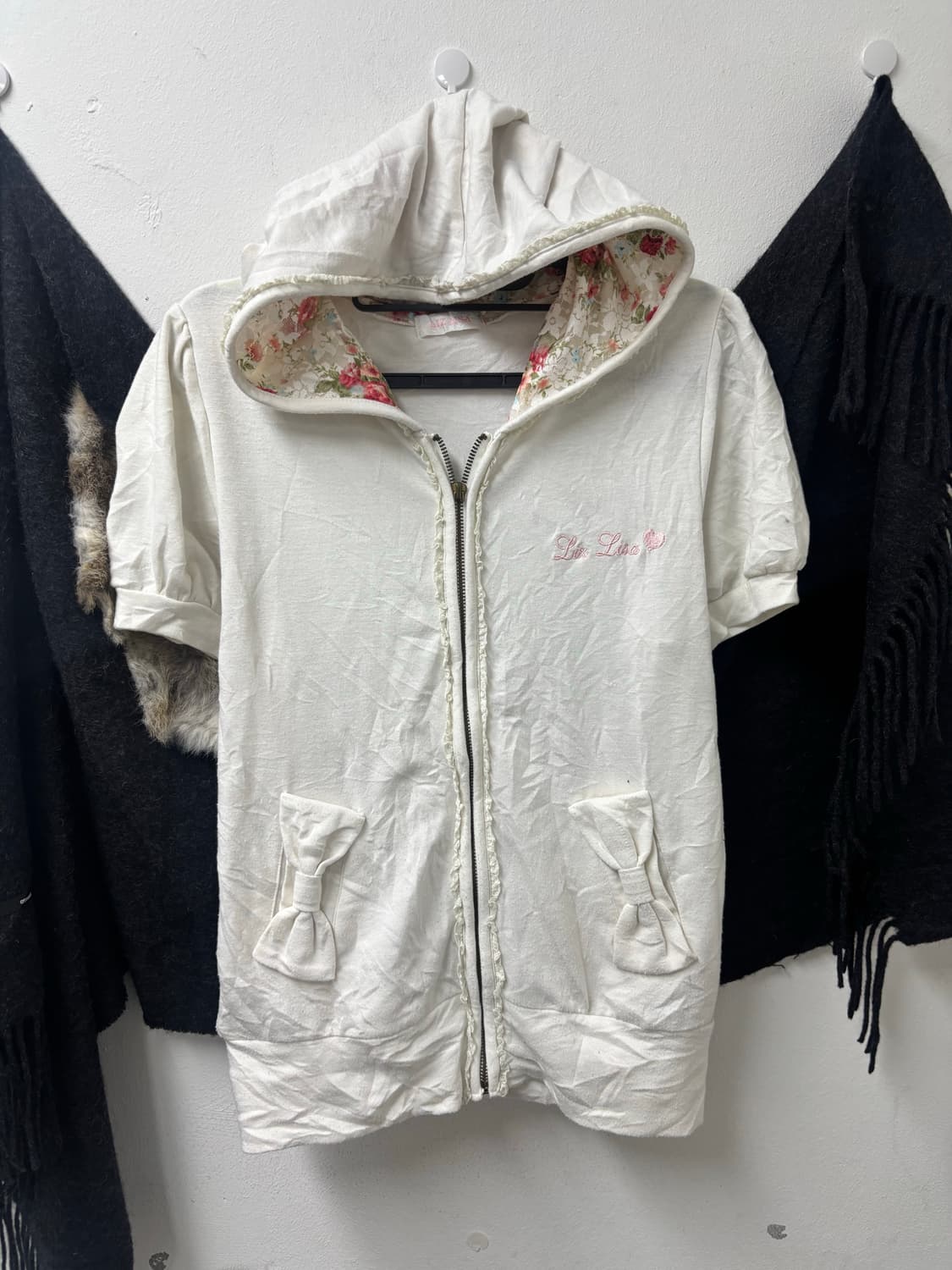 리즈리사 왕리본 화이트 플라워 후드집업 상품이미지1