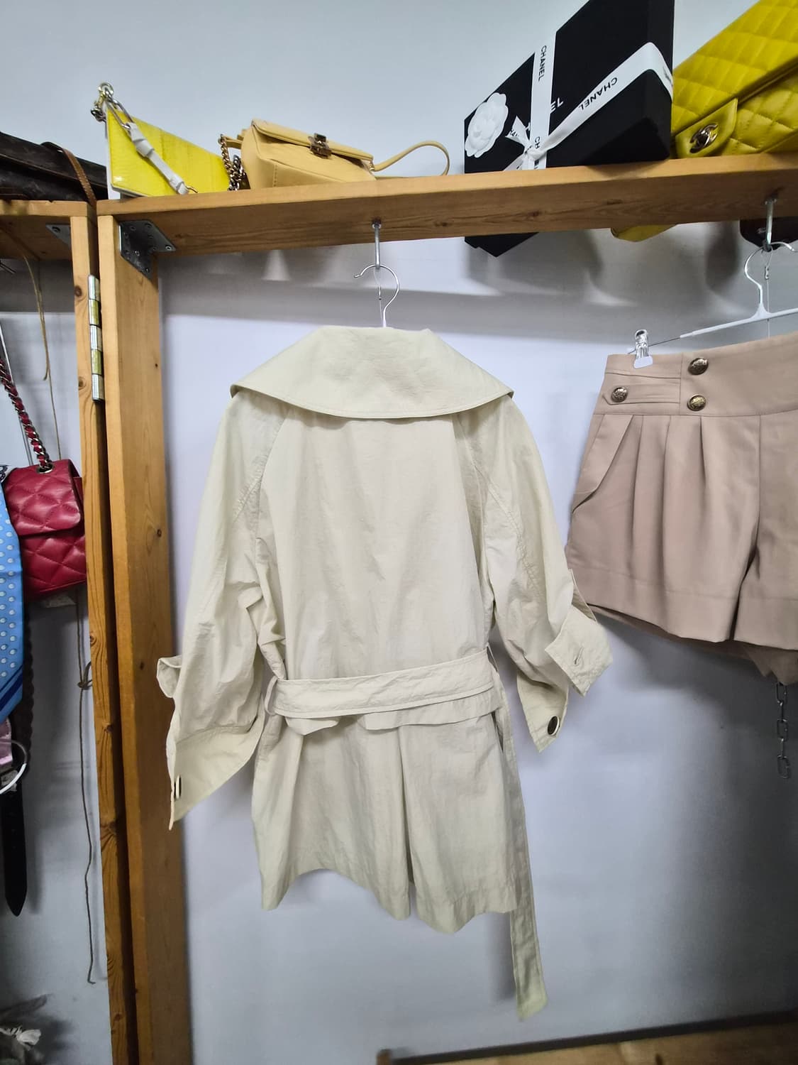 구호 바스락 숏트렌치 상품이미지5