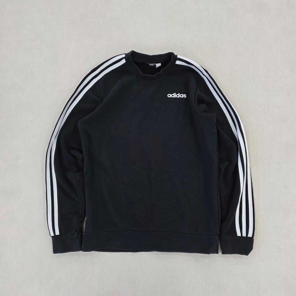 [실측] 아디다스 스펠로고 삼선 맨투맨 0220J 상품이미지1