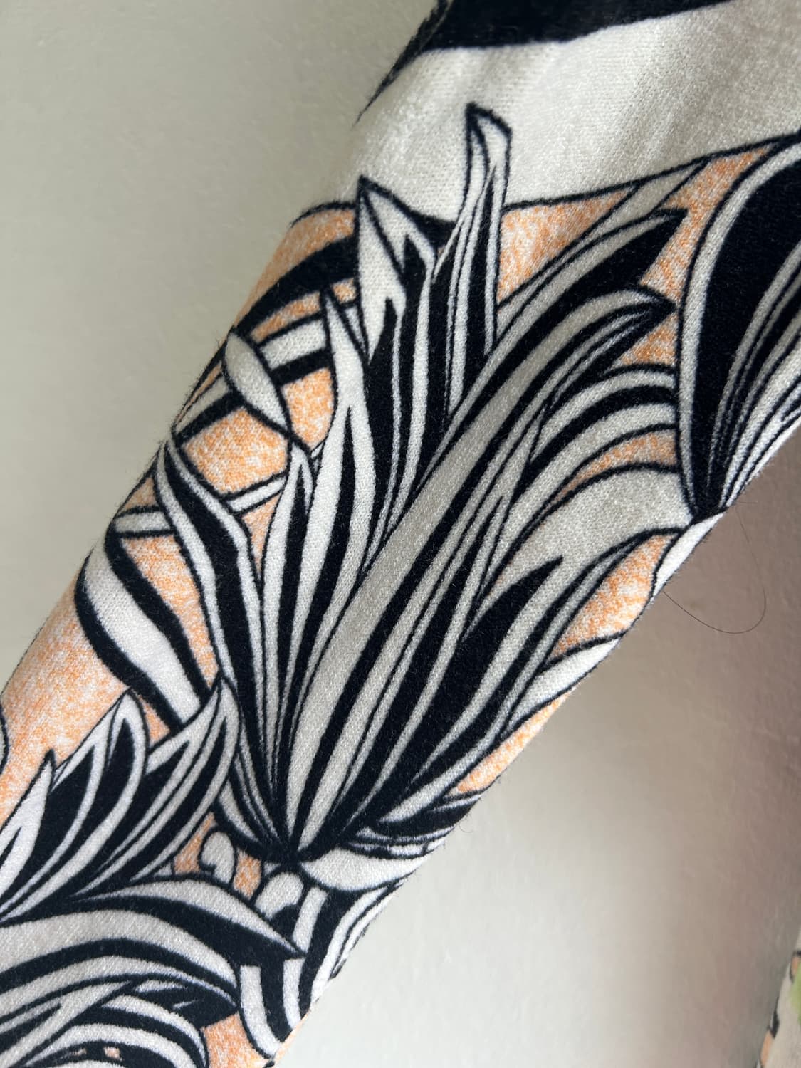 니트 집업 상품이미지3