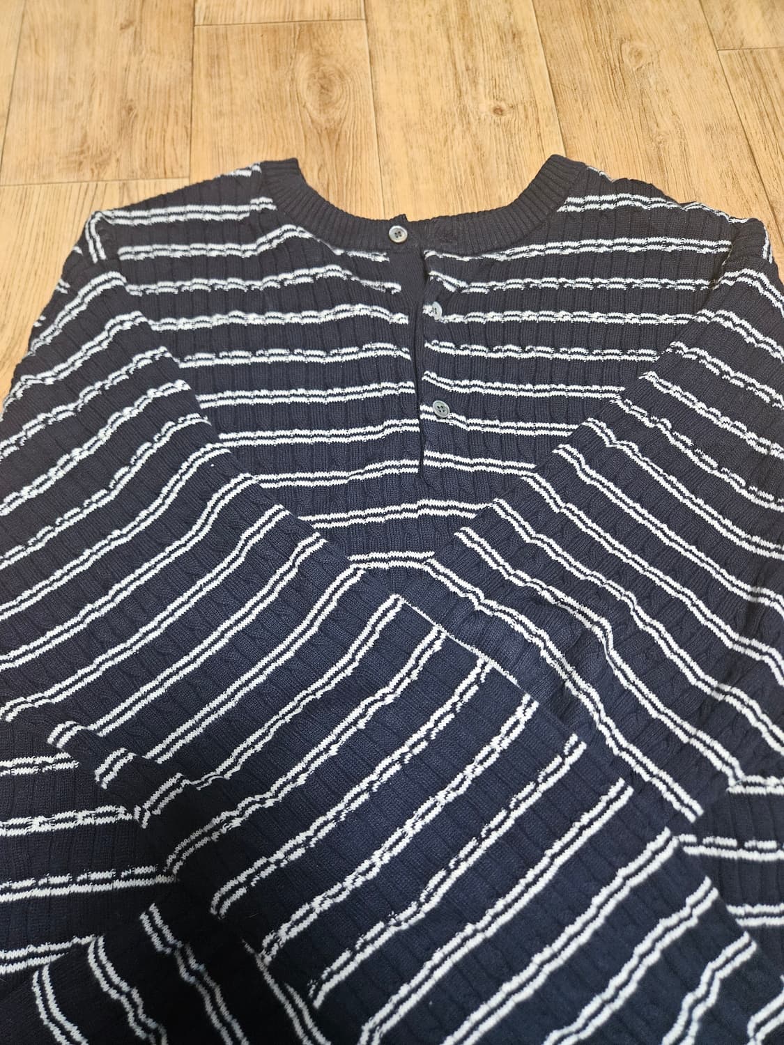 포커페이스 케이블 헨리넥 니트 네이비 상품이미지1