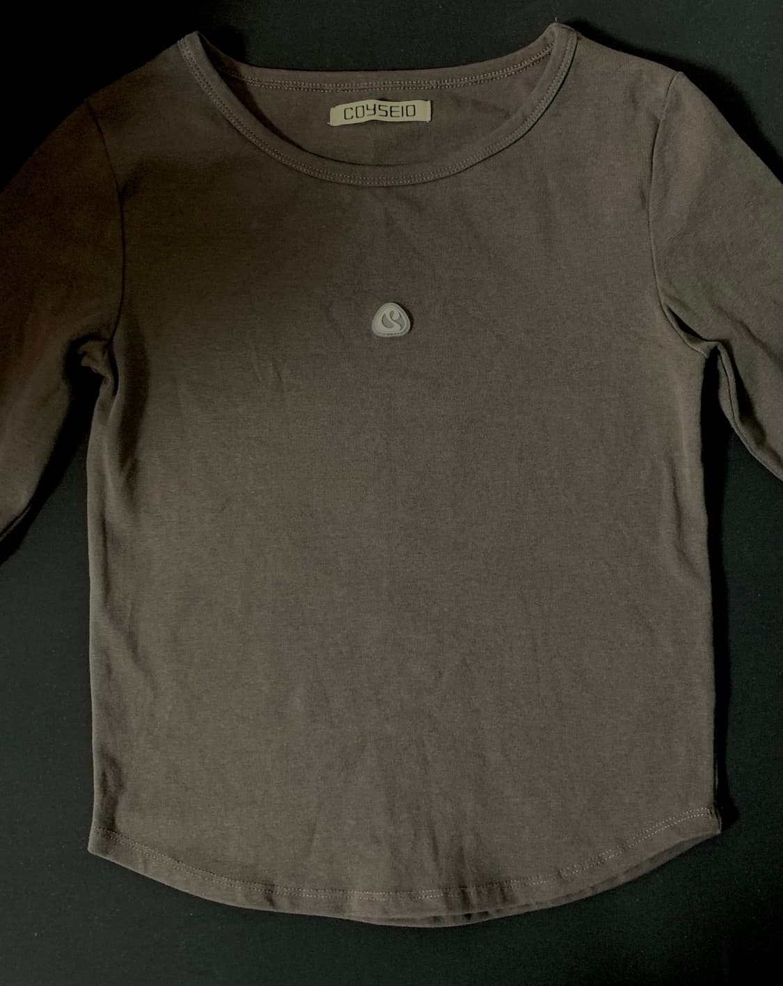 코이세이오 심볼 로고 카프리 슬리브 티셔츠 다크브라운 상품이미지3