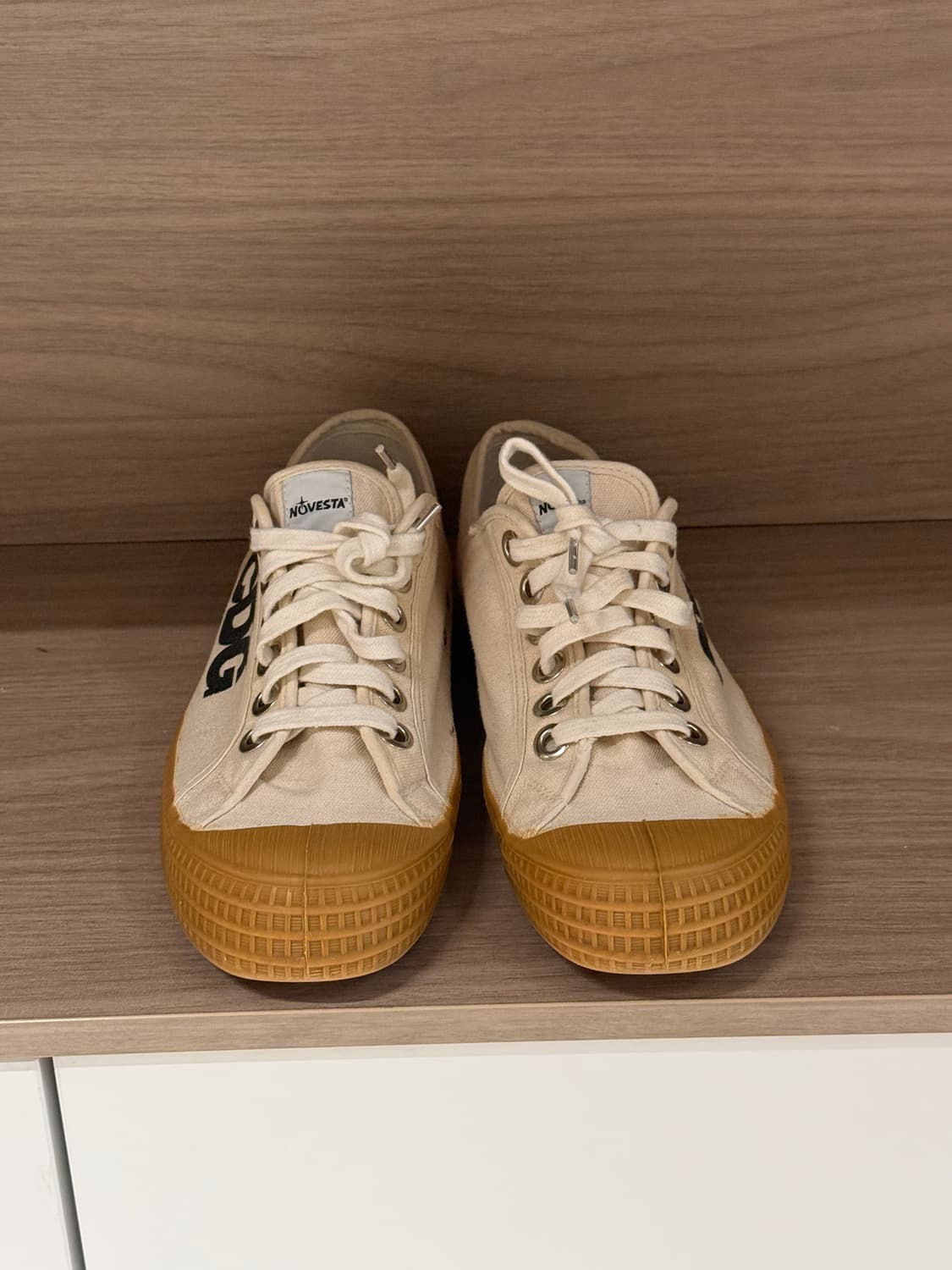 CDG 꼼데가르송 노베스타 스니커즈 상품이미지2