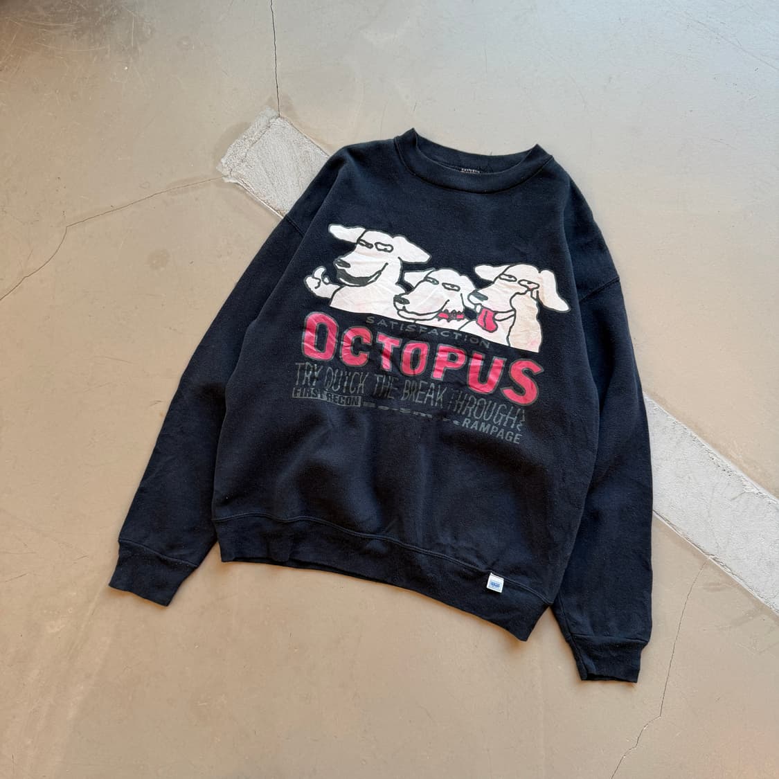 80s usa octopus 3 dogs 스웻셔츠 상품이미지2