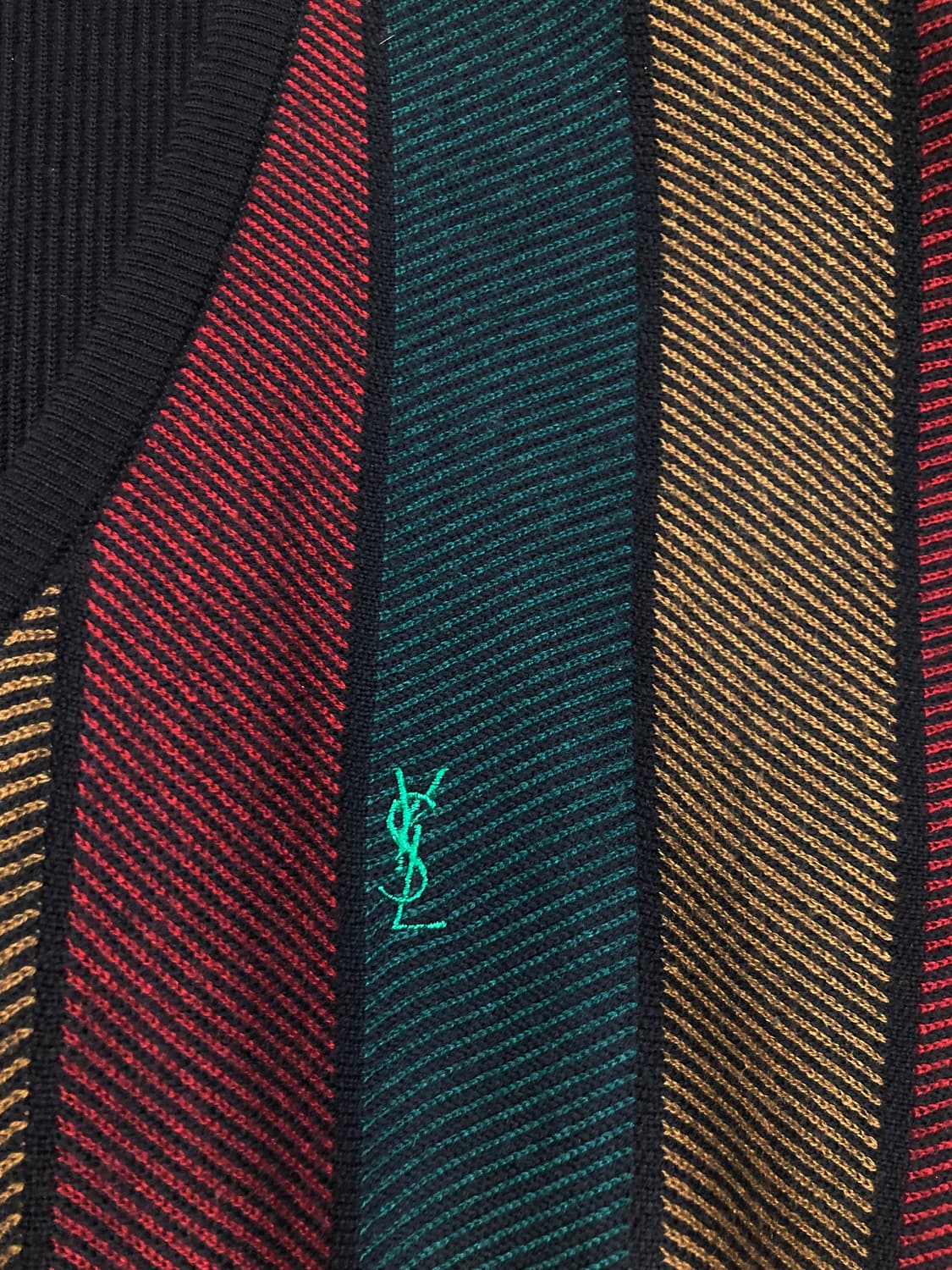 (정품) 입생로랑 남성 트리콧 브이넥 니트 100 _ 블랙 상품이미지3