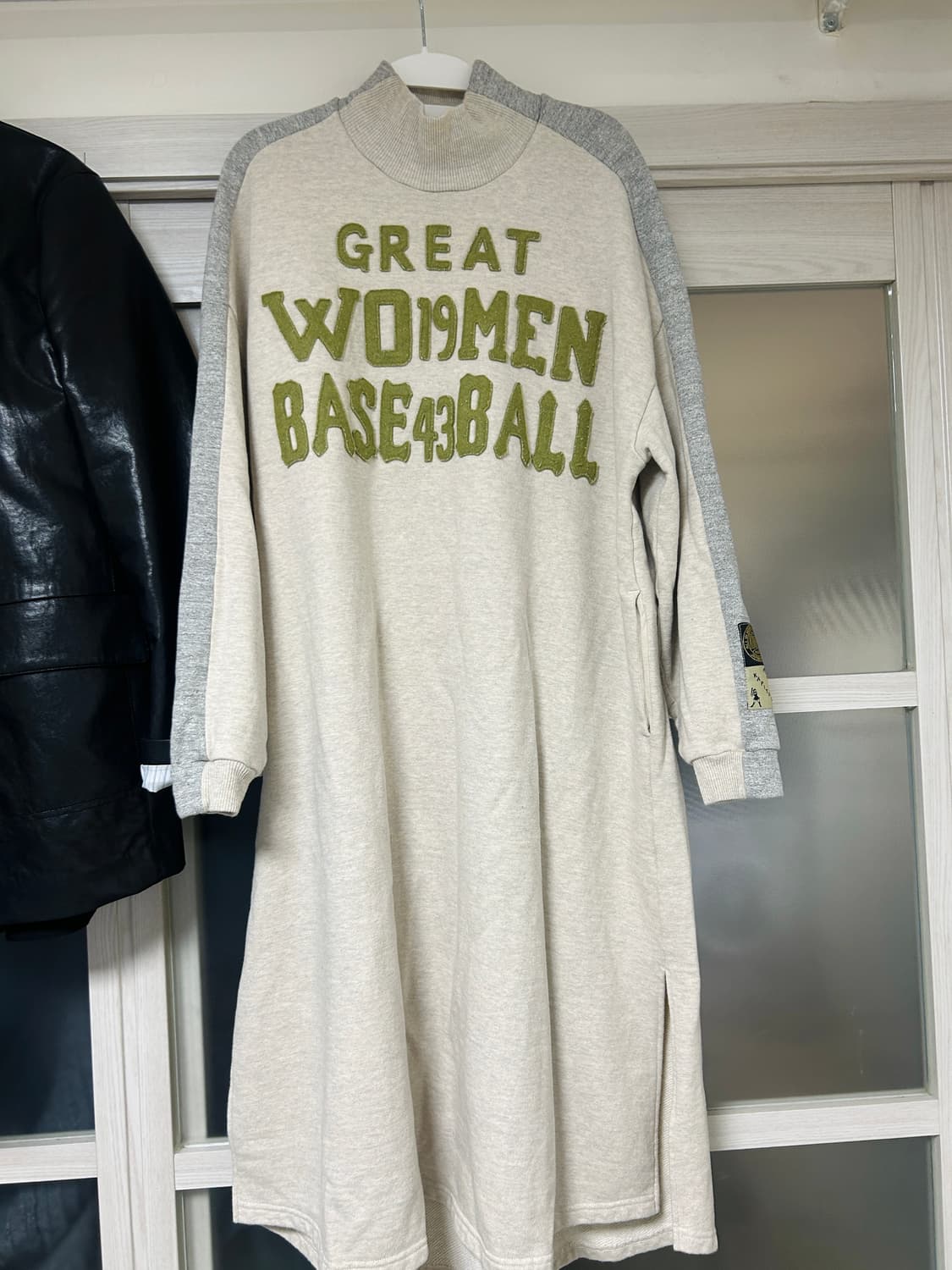 캐피탈 하이넥 벨지 원피스 K2210OP102 상품이미지2