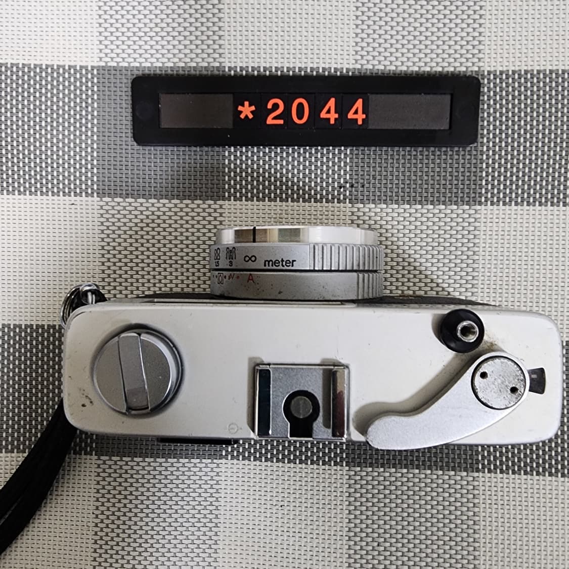 코니카 C 35 E&L 필름카메라 실버바디 상품이미지2