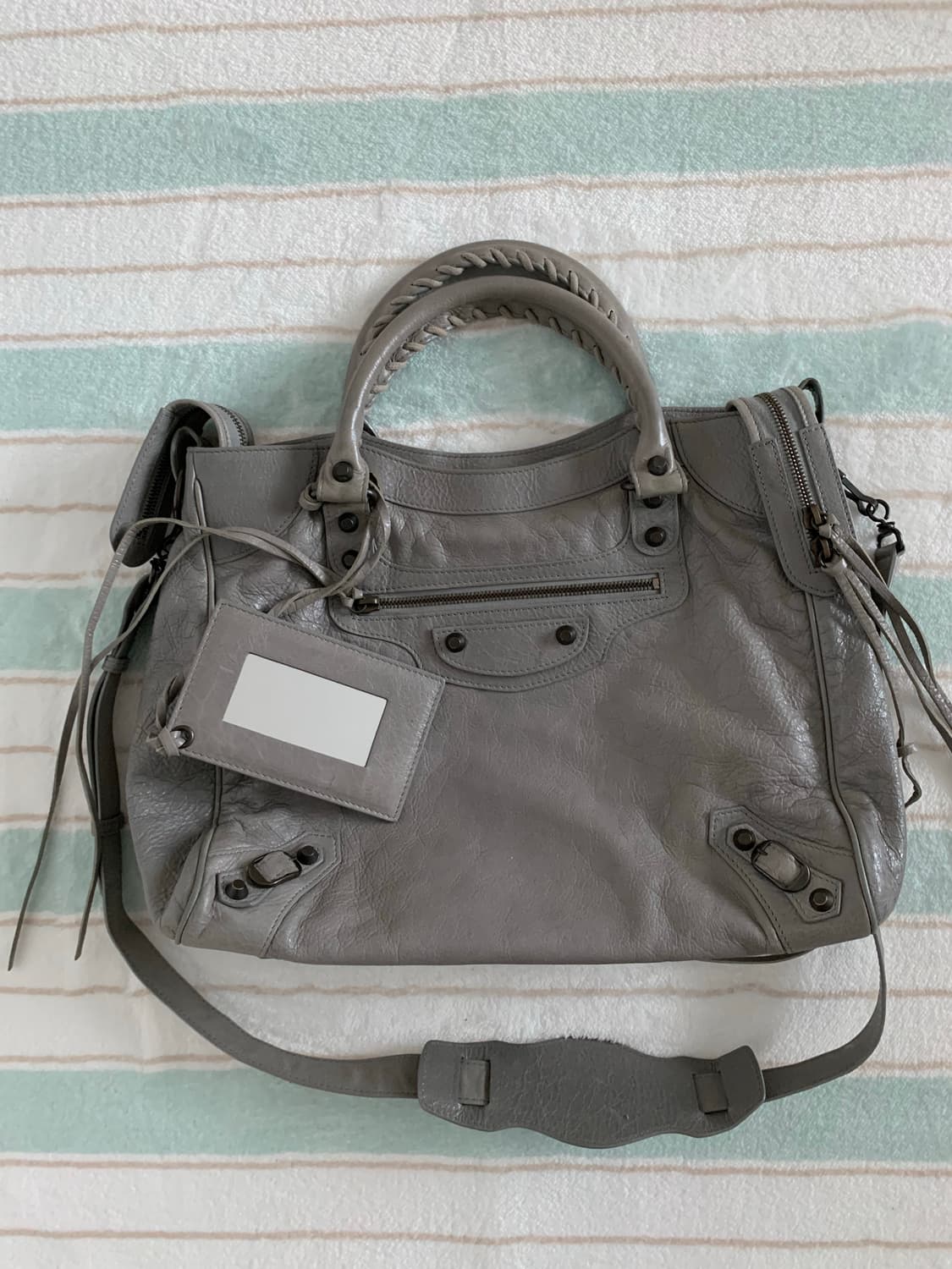 발렌시아가 시티 모터백 그레이 벨로백 상품이미지1