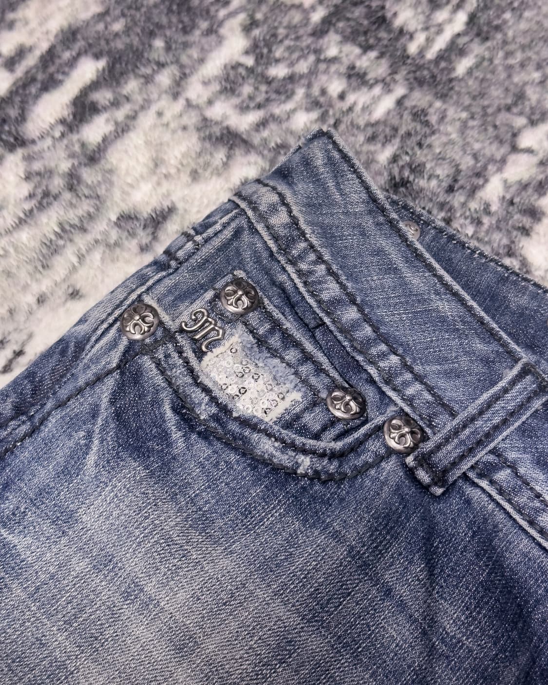 {Miss Me} Sequin Pocket Capri Jeans  상품이미지8