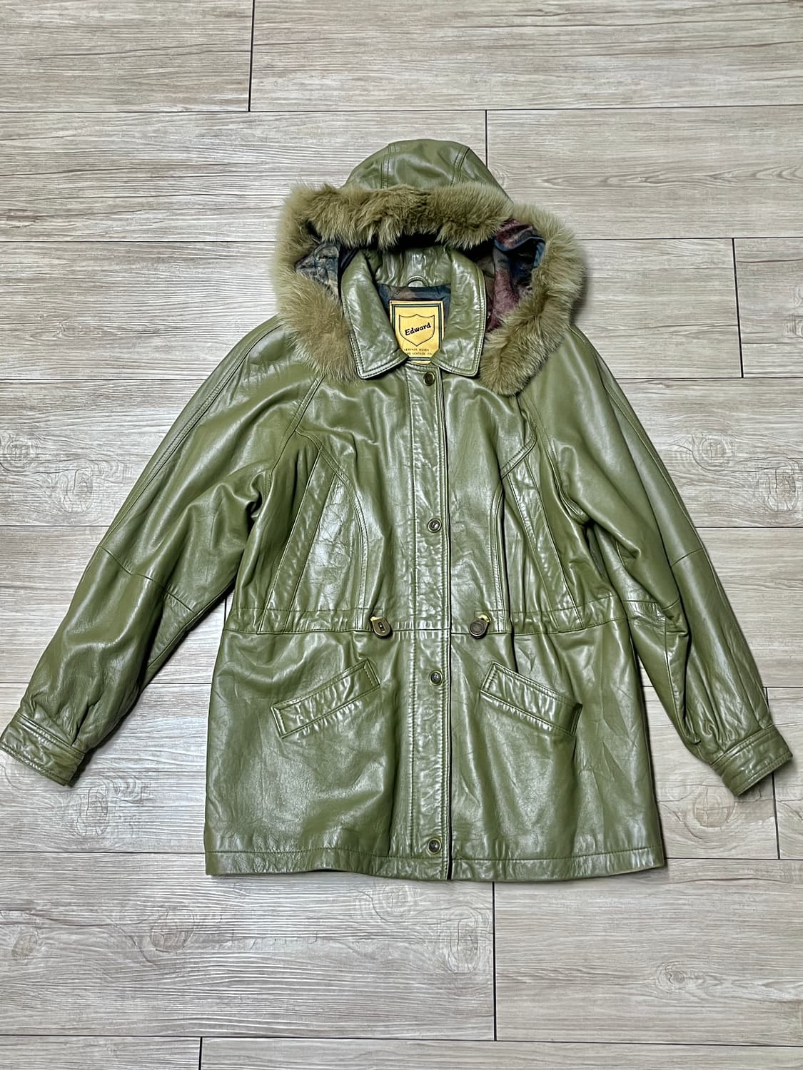 Edward 올리브색 양가죽 퍼 후드 코트 L 상품이미지2