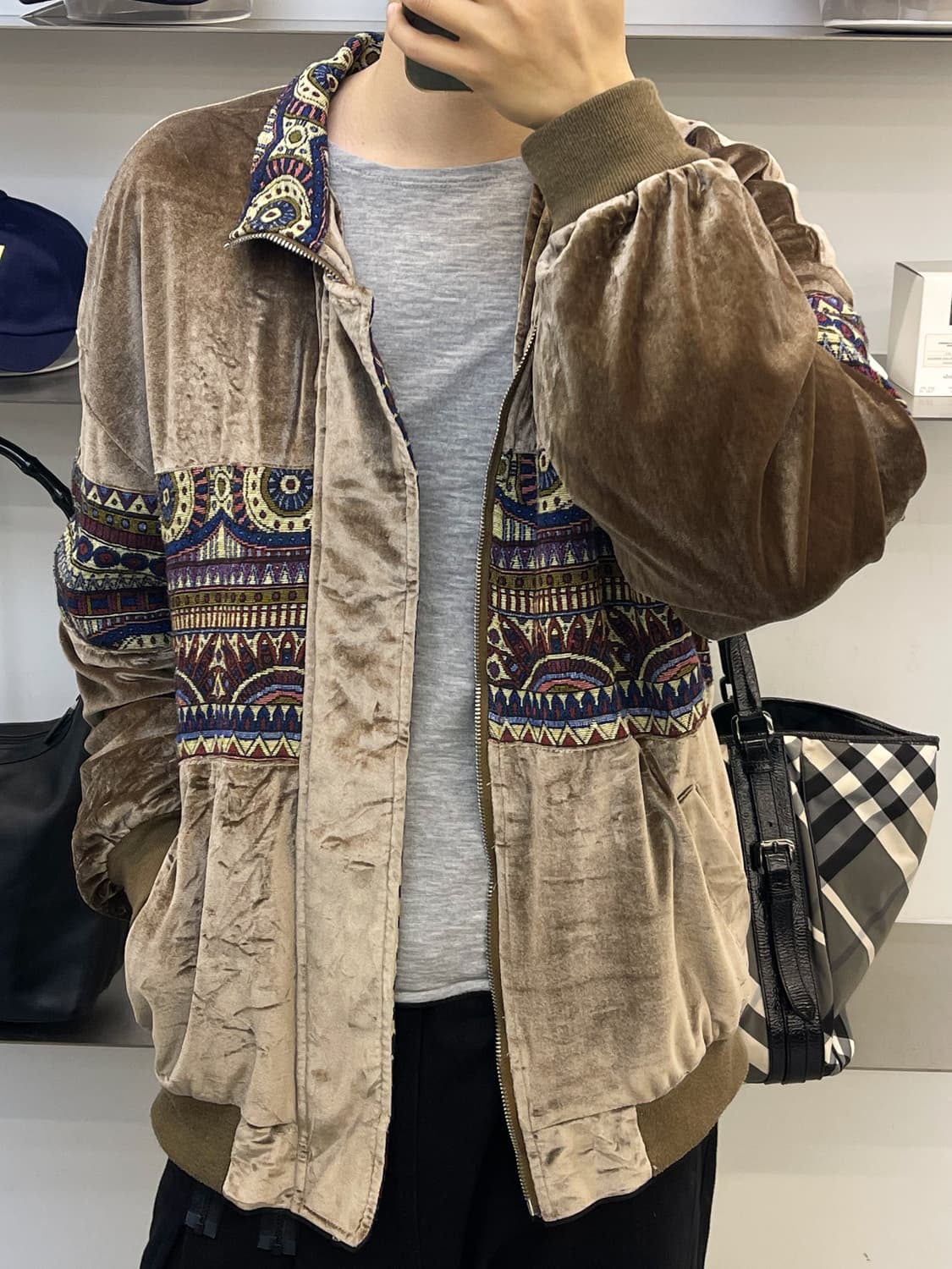 Two-Sided 에스닉 벨루어 봄버 자켓 상품이미지2