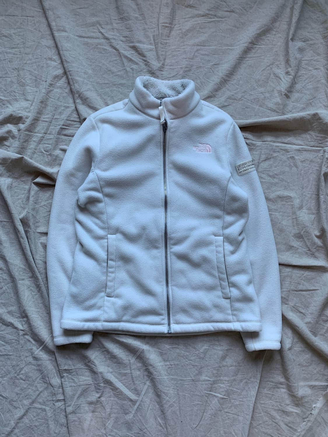 노스페이스 화이트라벨 핑크 로고 화이트 플리스 집업 상품이미지5