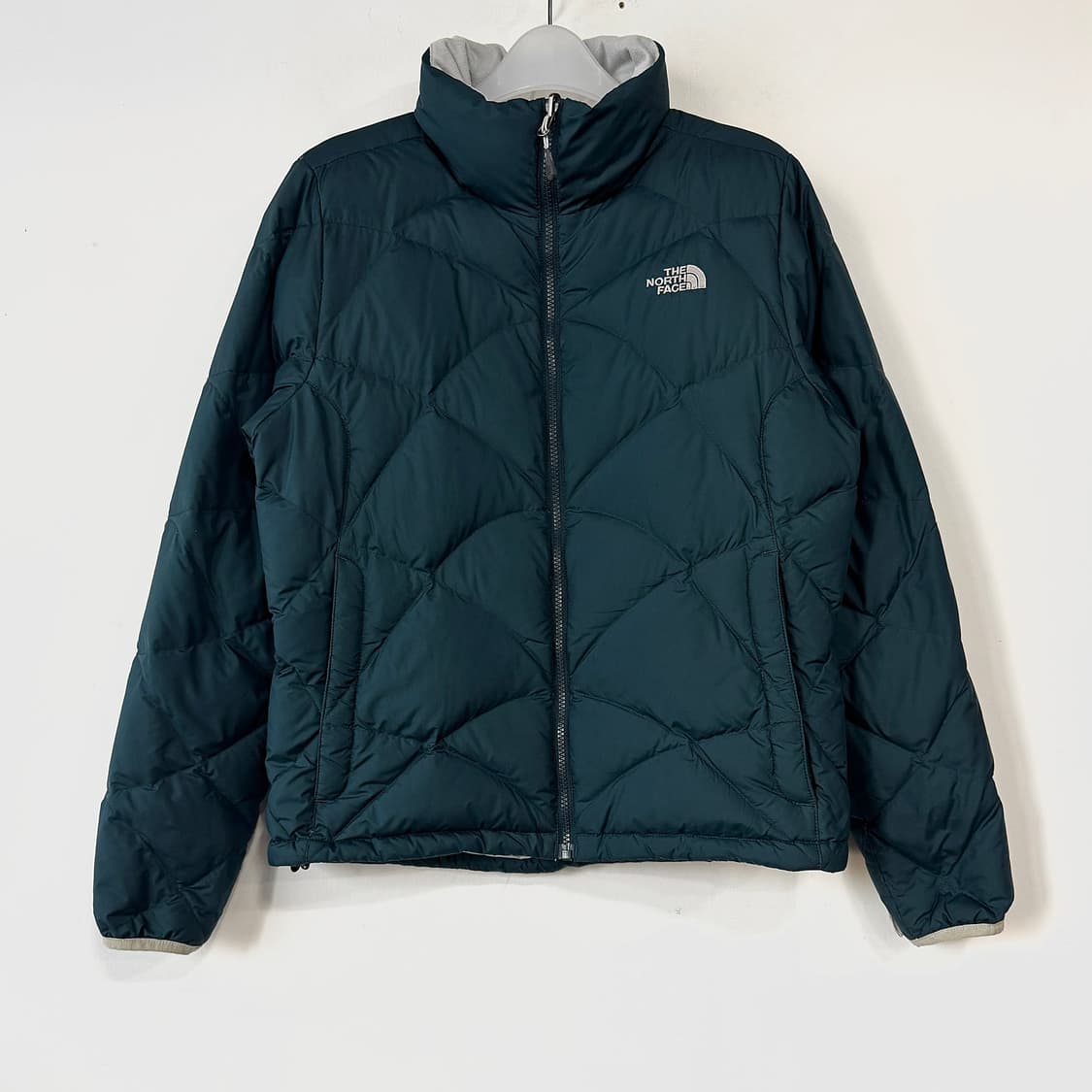 노스페이스 경량 다운 패딩 상품이미지1