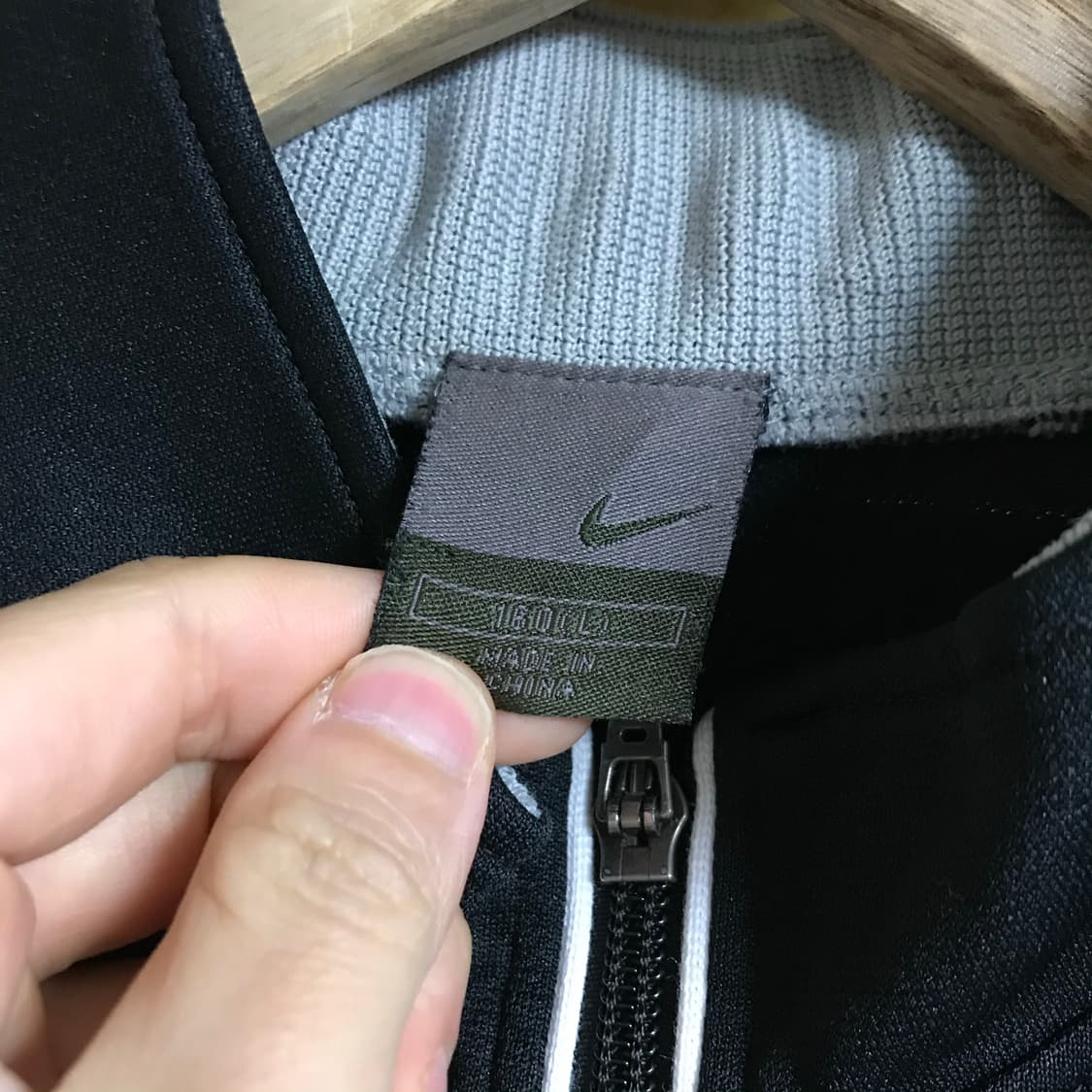 나이키 검정 오버핏 트랙탑져지 상품이미지3