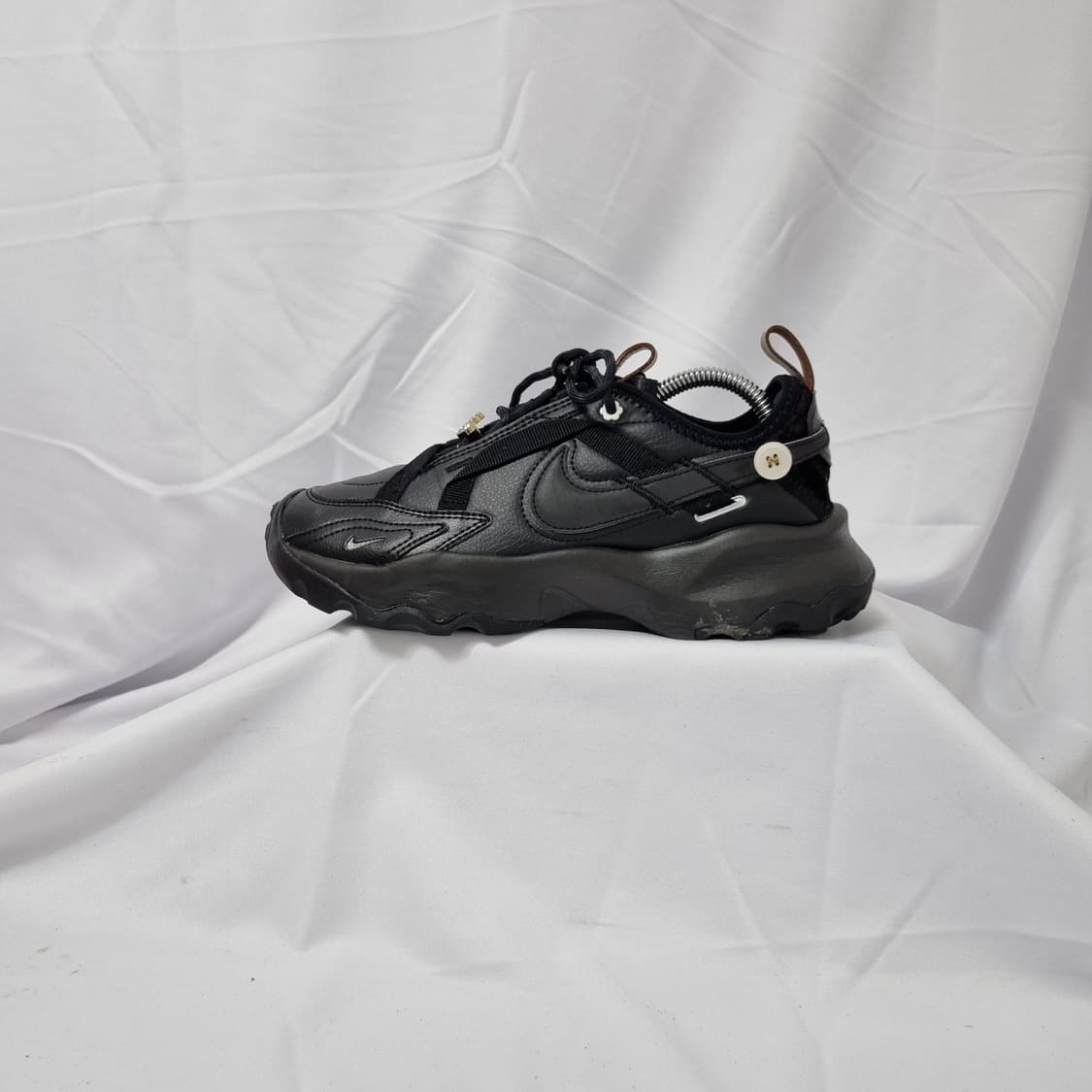 240 나이키 TC 7900 블랙 블링 스니커즈 상품이미지1
