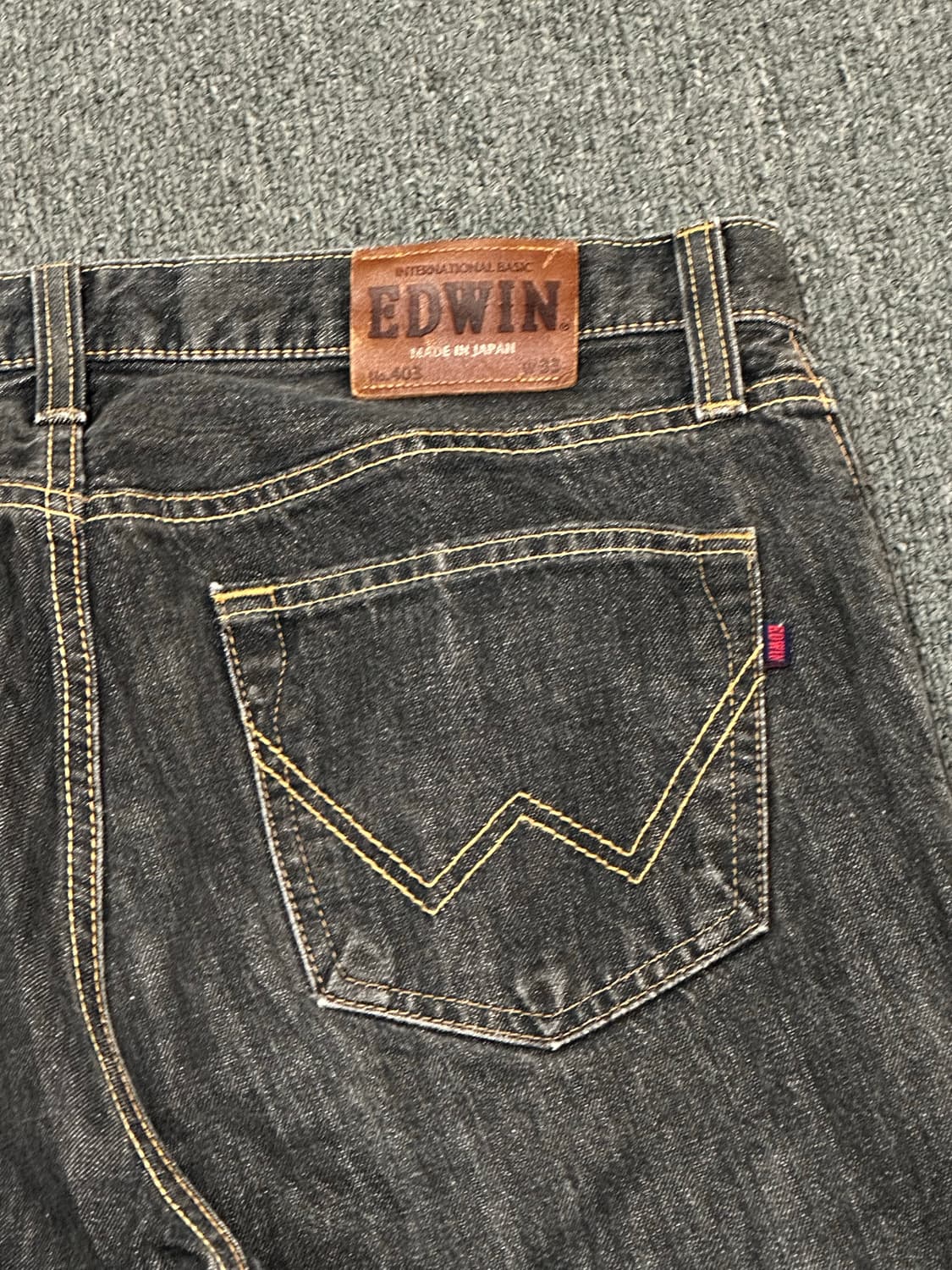 33)에드윈 빈티지 403 베이직 스트레이트 블랙 데님팬츠 상품이미지2