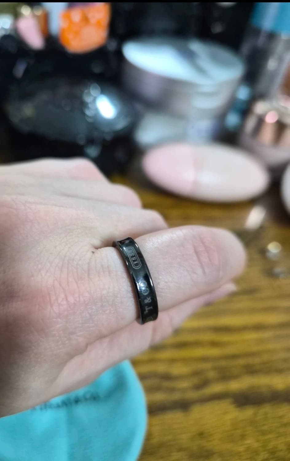 티파니앤코 1837 티타늄 네로우링 상품이미지3