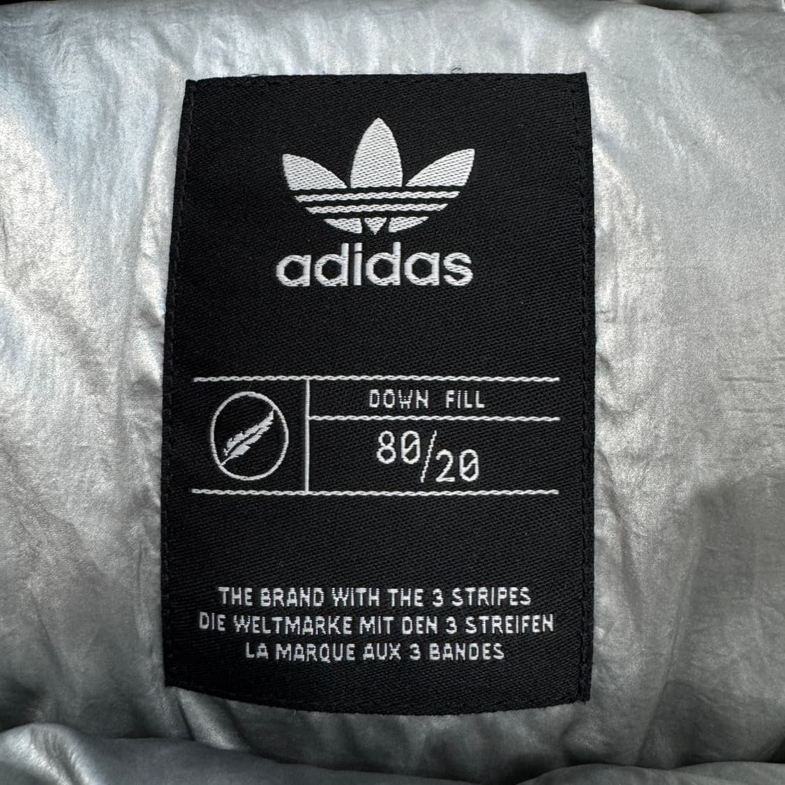 아디다스 메탈 실버 파이어버드 푸퍼 덕다운 숏 패딩 상품이미지7