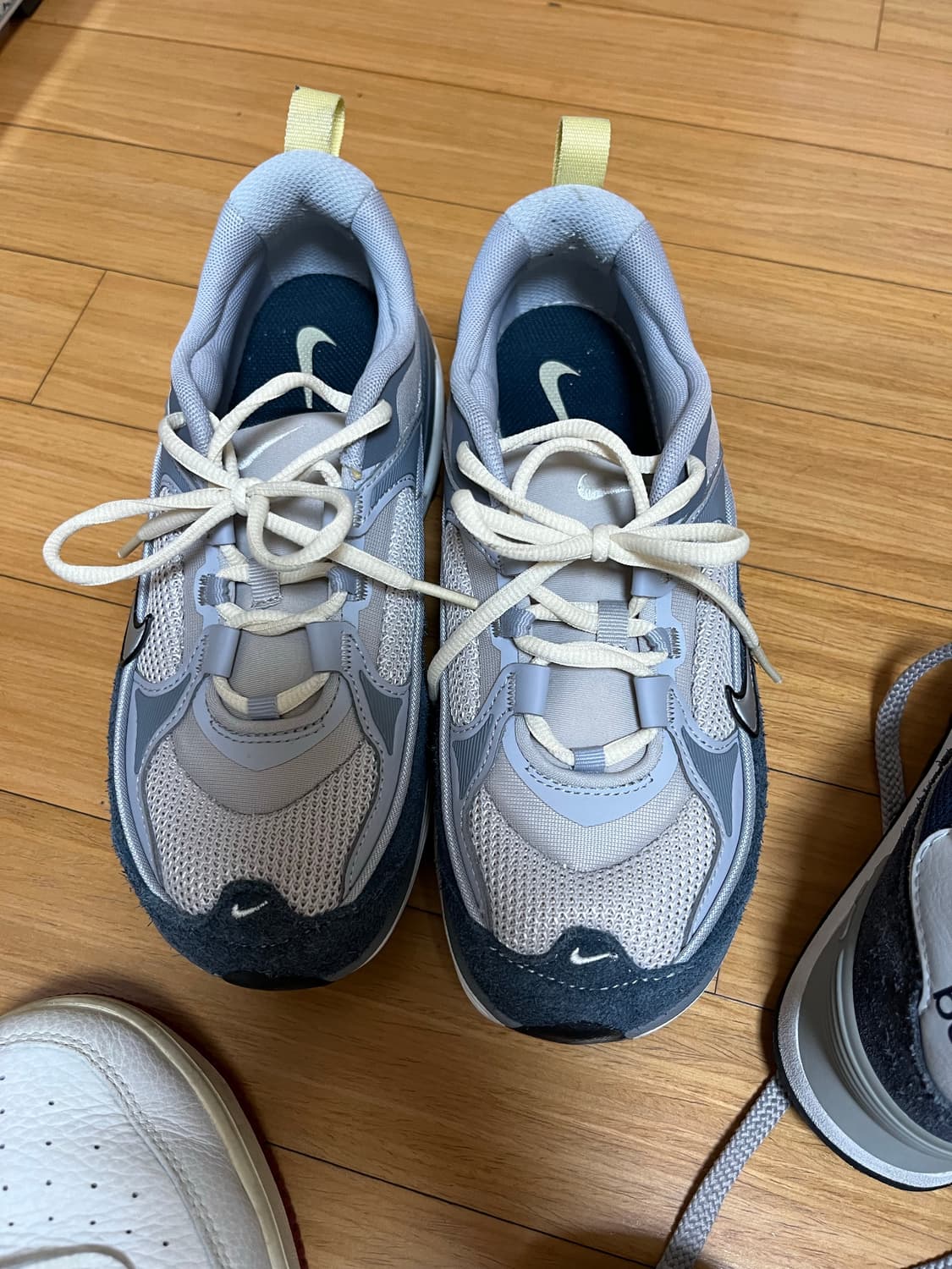 나이키 240 상품이미지1