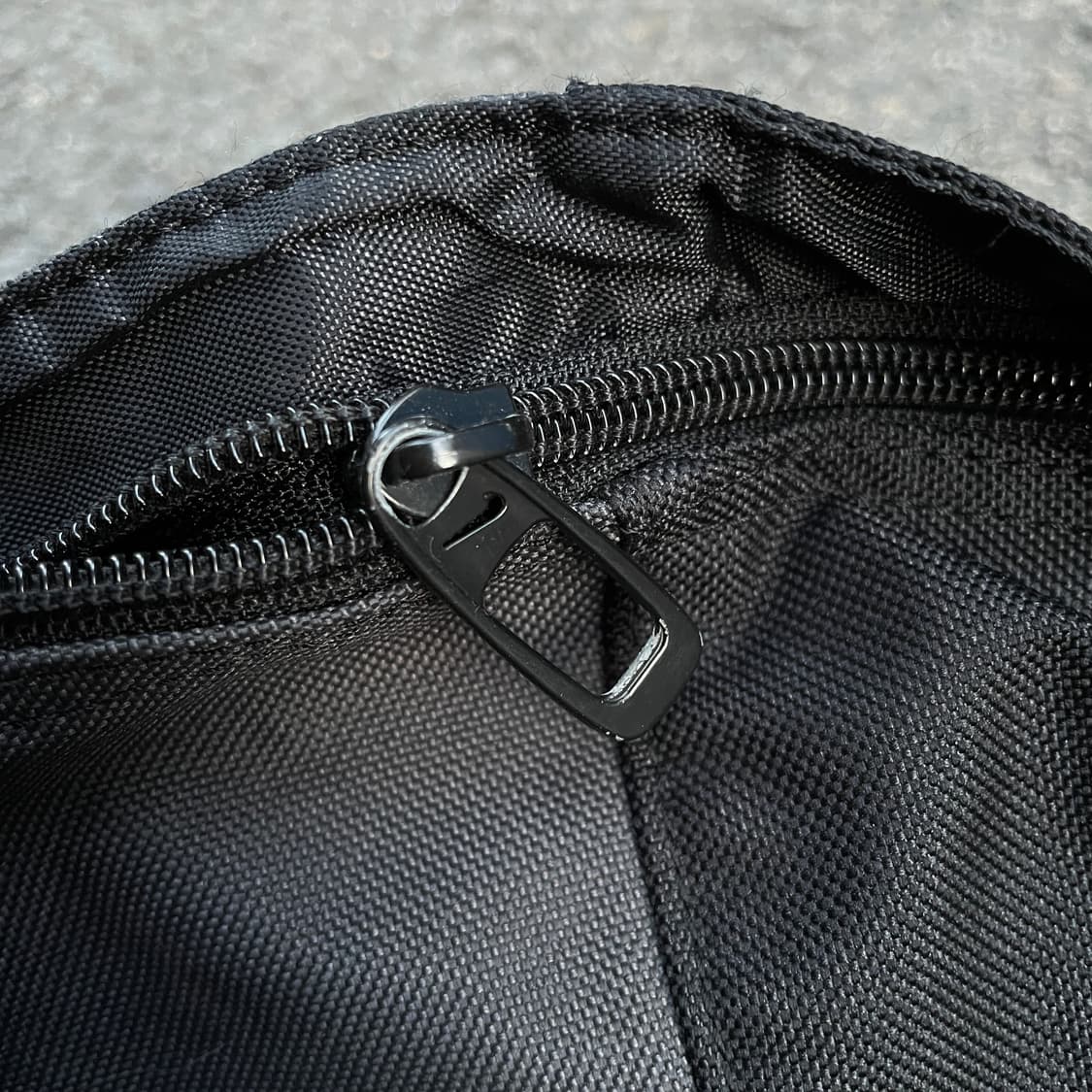 00s 나이키 고프코어 미드 스우시 차콜 백팩 올드스쿨 가방 os 상품이미지5