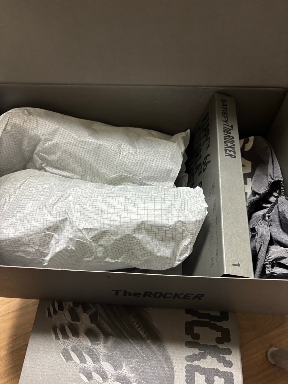 Satisfy The Rocker US 9.5 (275) 상품이미지2