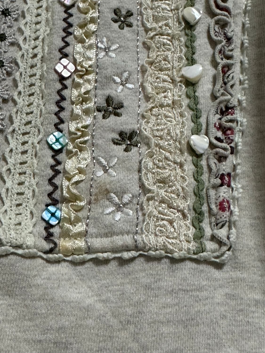 모리걸 플라워 레이스 비즈 포인트 집업 상품이미지4