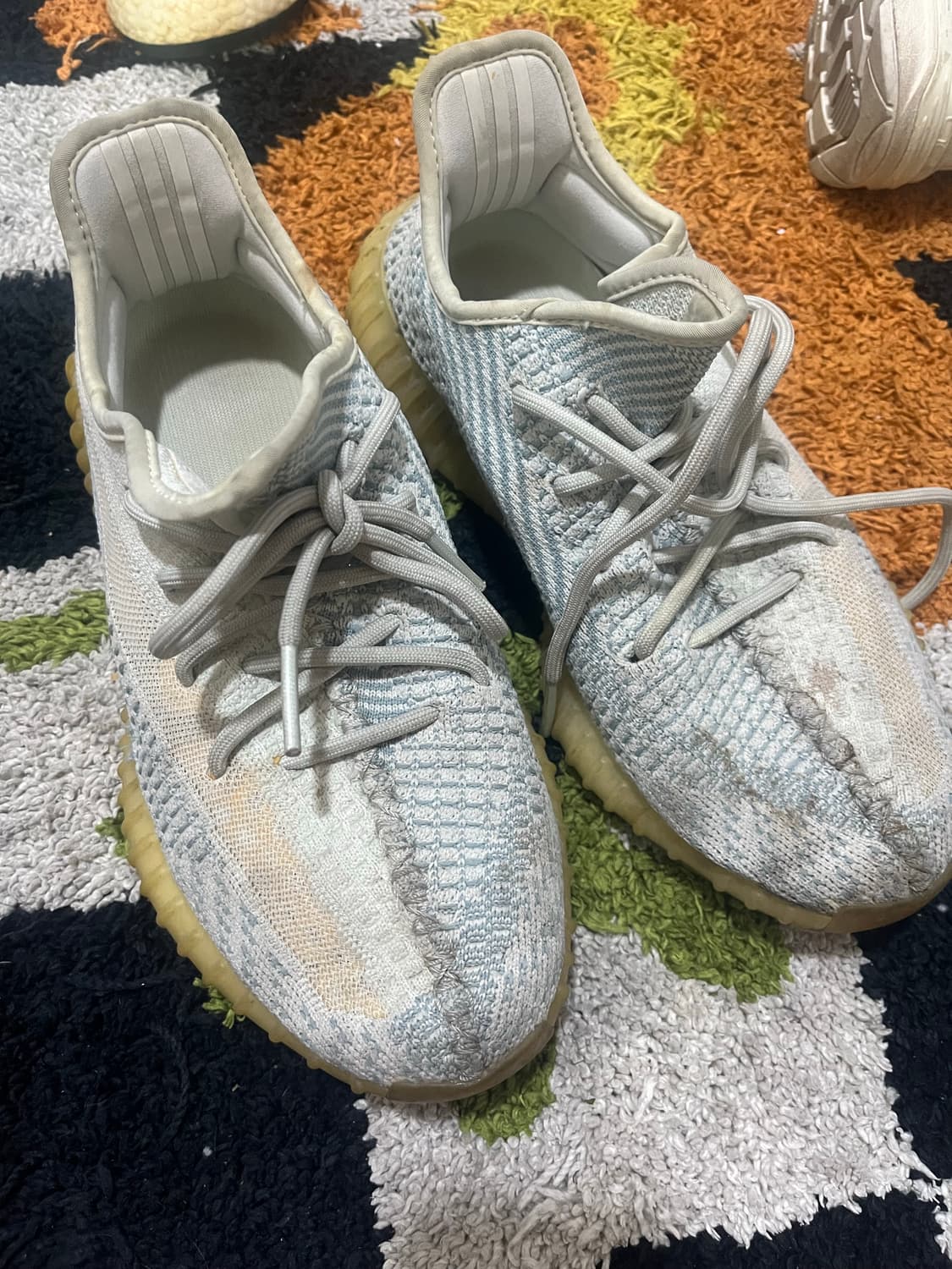 이지부스트 350v2 클라우드 화이트 상품이미지1