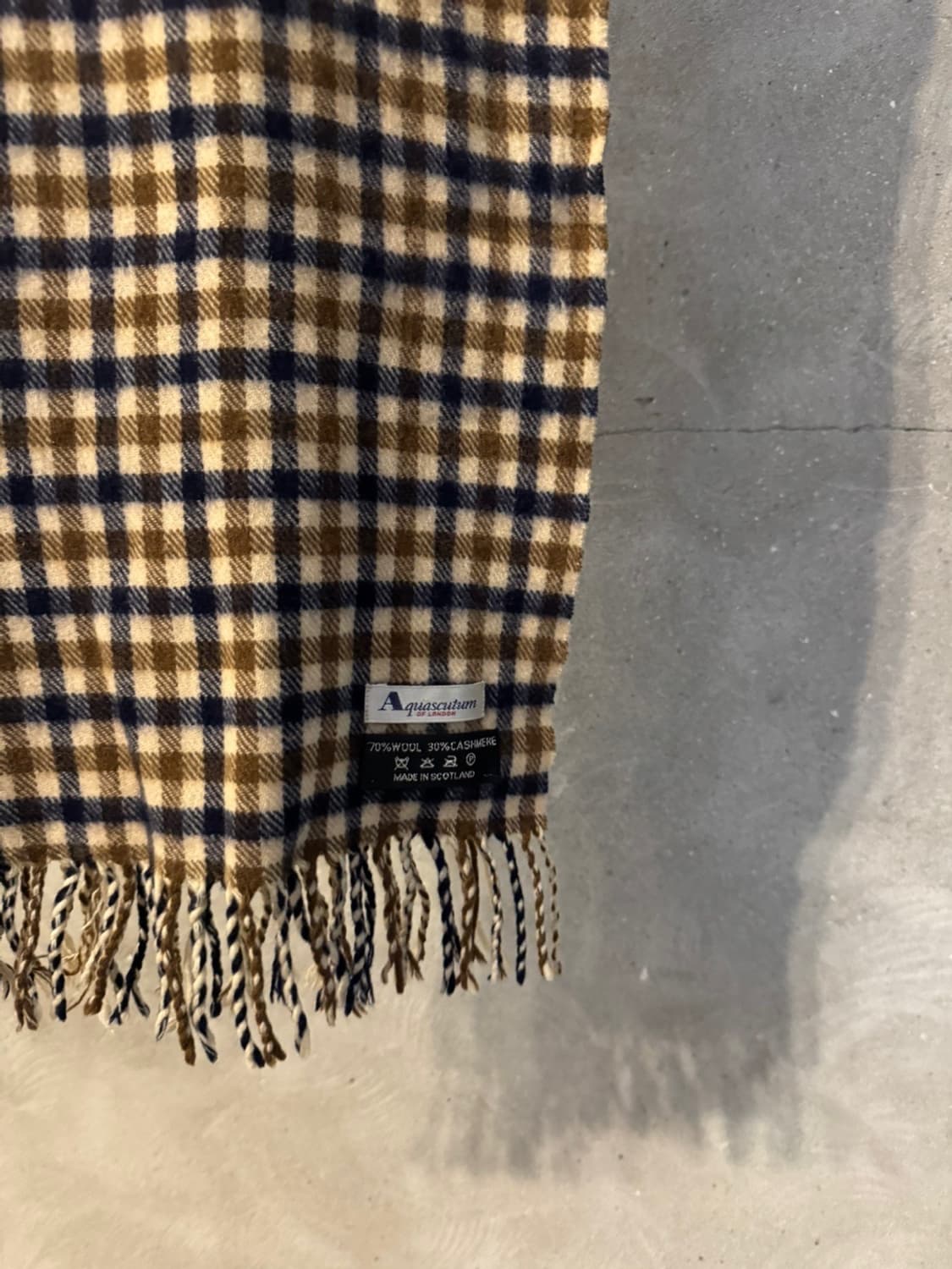 아쿠아스큐텀 건클럽 머플러 상품이미지8