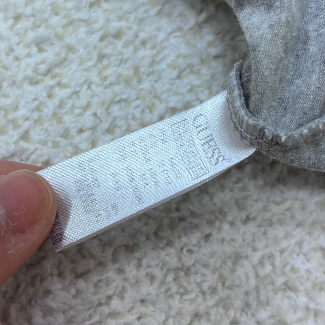 XL 게스 스몰로고 반팔 티셔츠 0305E 상품이미지4