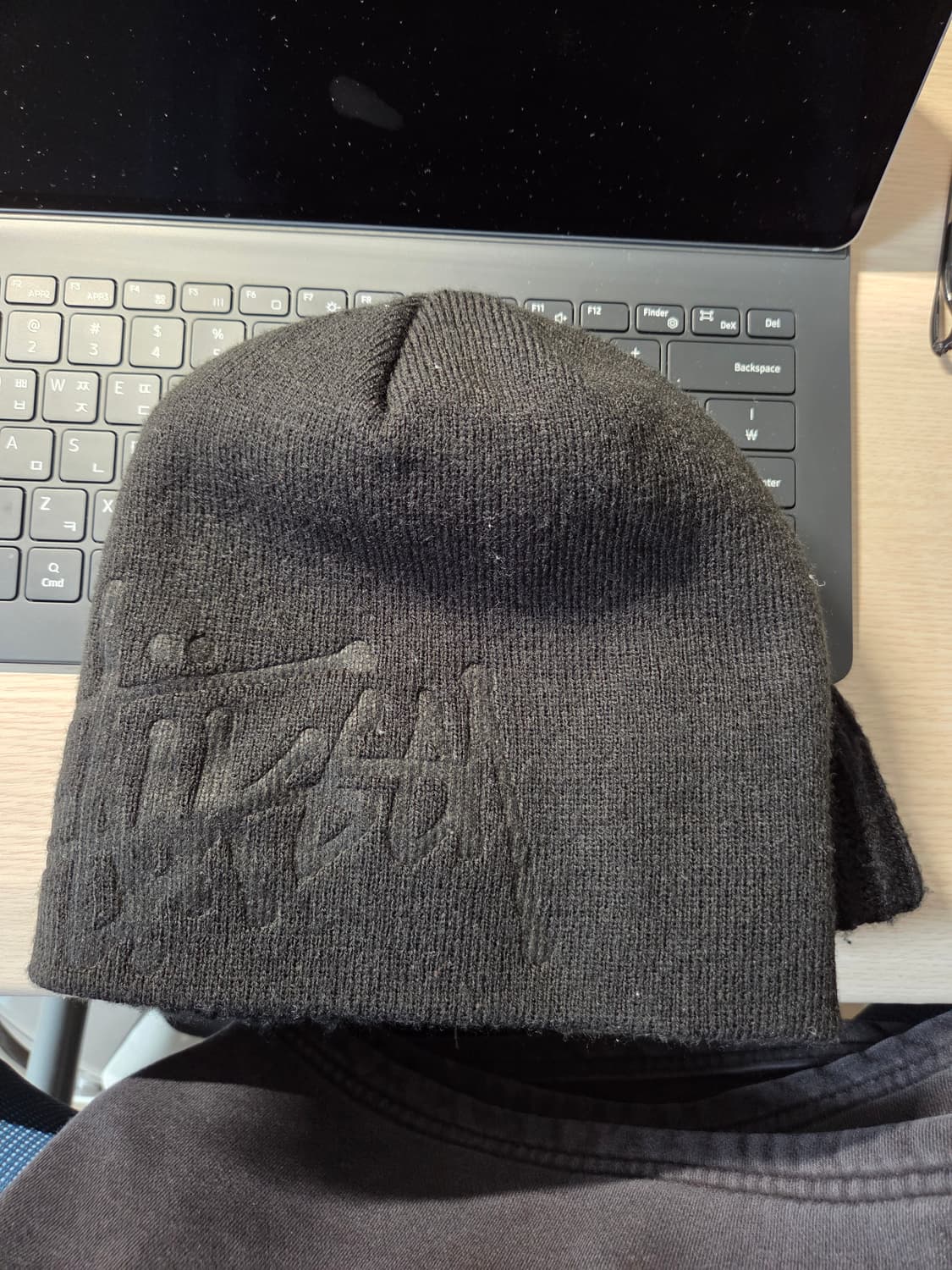 스투시 디보스드 스탁 로고 비니 블랙
Stussy 상품이미지2