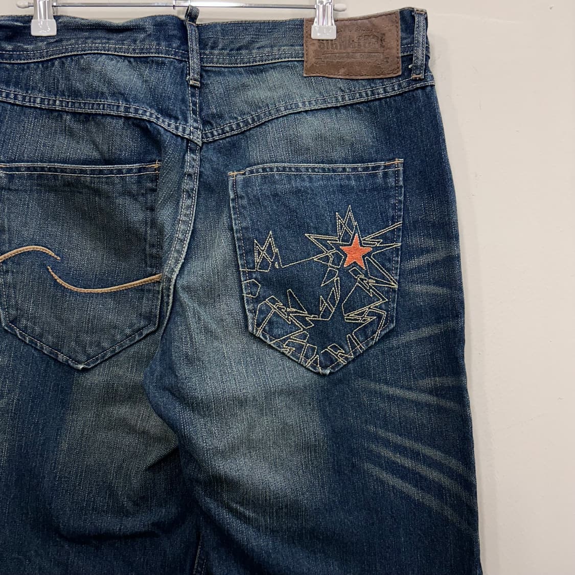 리바이스 시그니처 어센틱 와이드핏 데님팬츠 상품이미지1